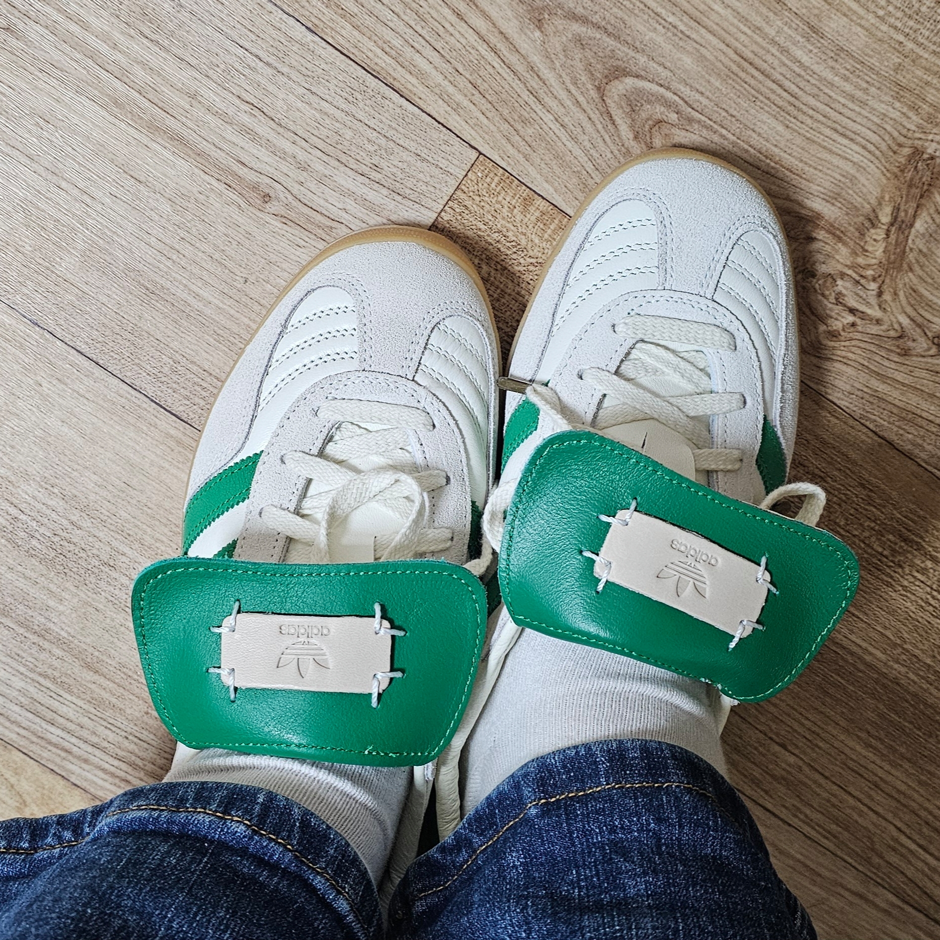 Adidas x Foot Industry Gazelle Indoor Off White Green 착용 스타일