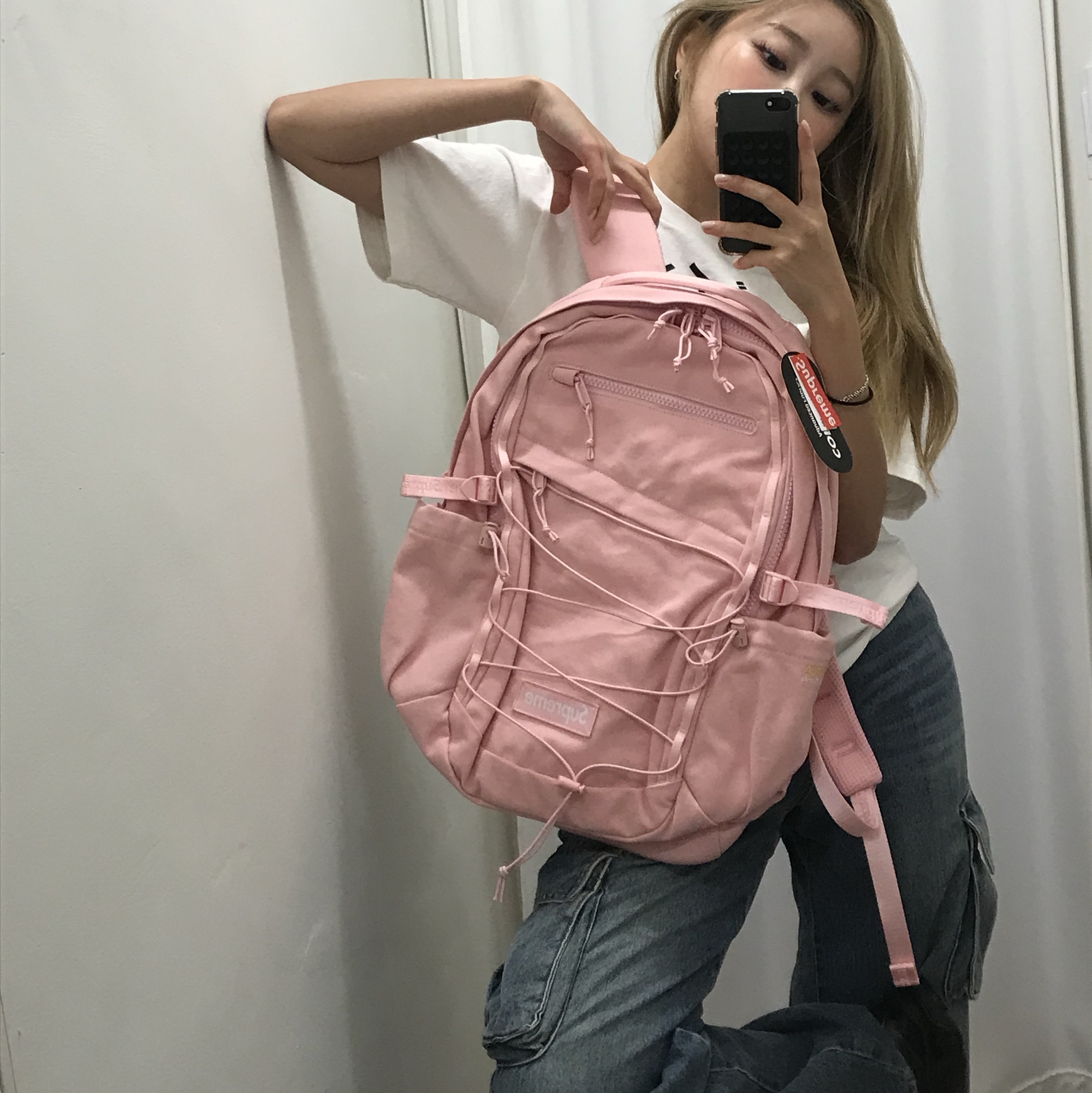 Supreme Backpack Light Pink - 25SS 착용 스타일 - 2