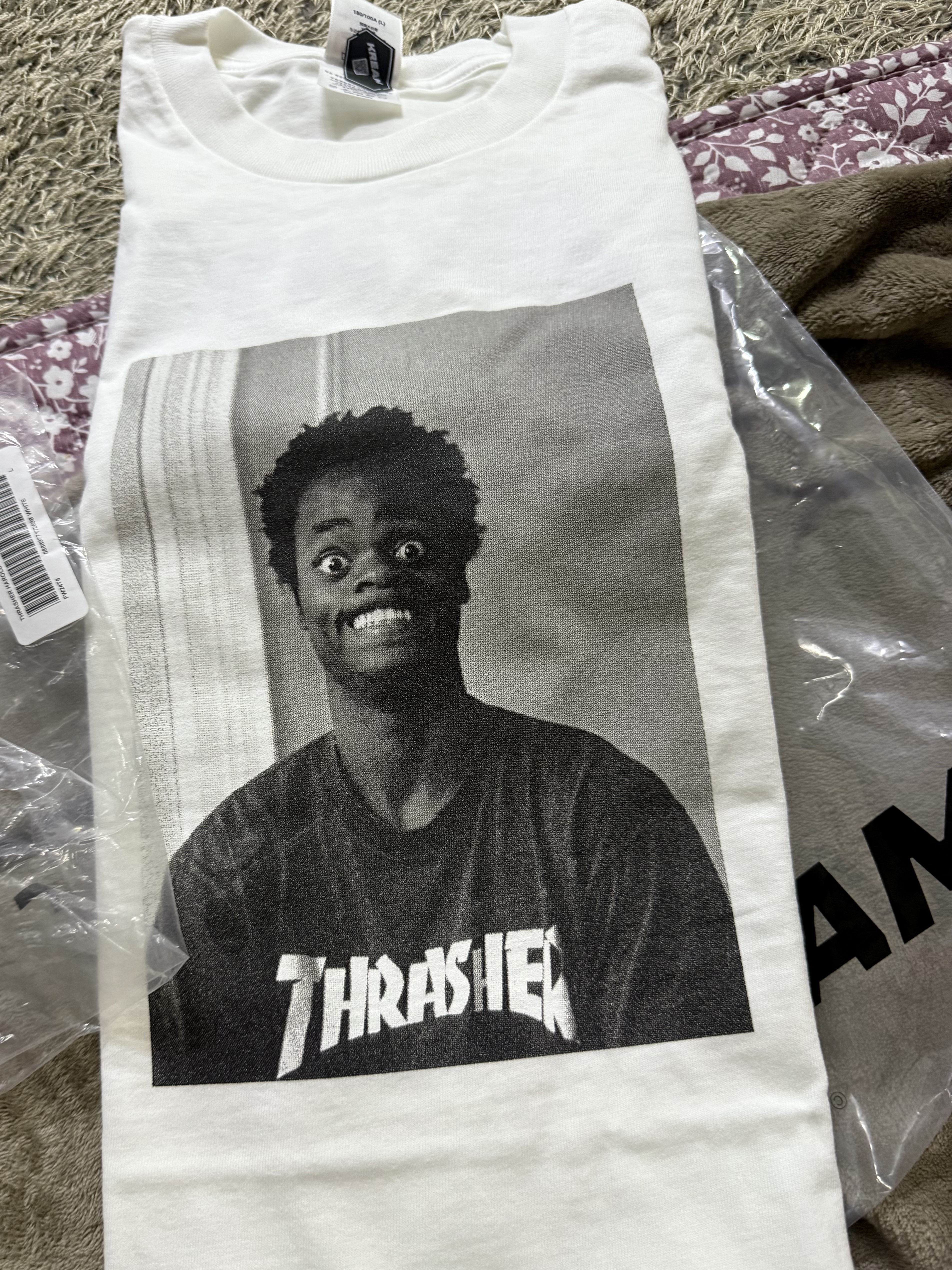 Supreme x Thrasher Harold T-Shirt White - 24FW 착용 스타일