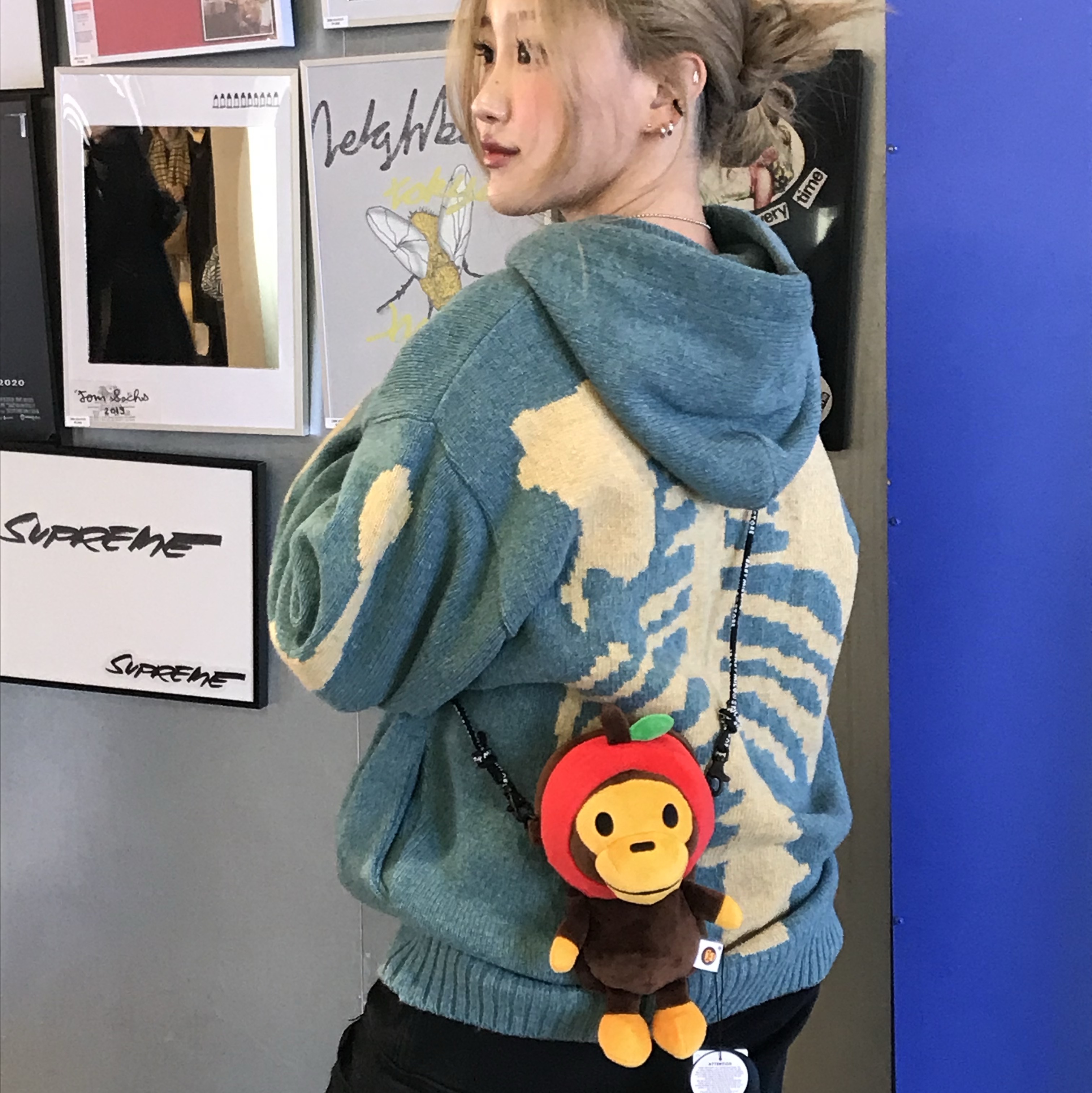 BAPE Baby Milo Plush Mobile Bag Red, Kapital 5G Wool Bone Hooded Sweater Saxophone 착용 스타일