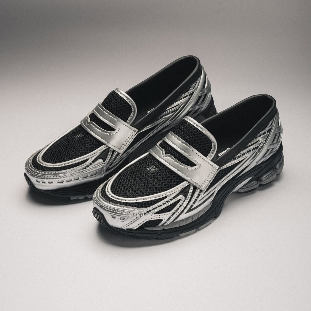 New Balance 1906L Silver Metallic Black 착용 스타일