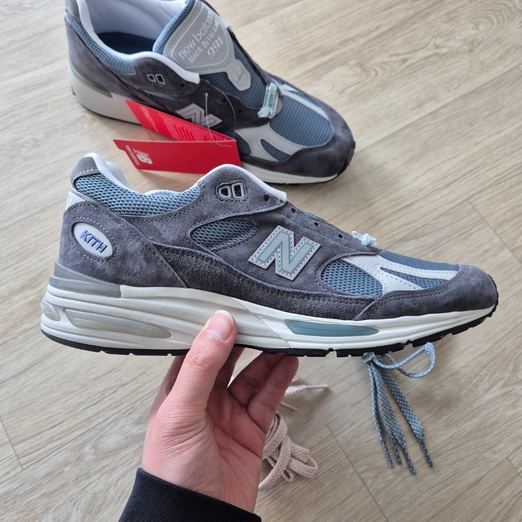 New Balance x Kith 991v2 Made in UK Steel Blue Grey 착용 스타일 - 2