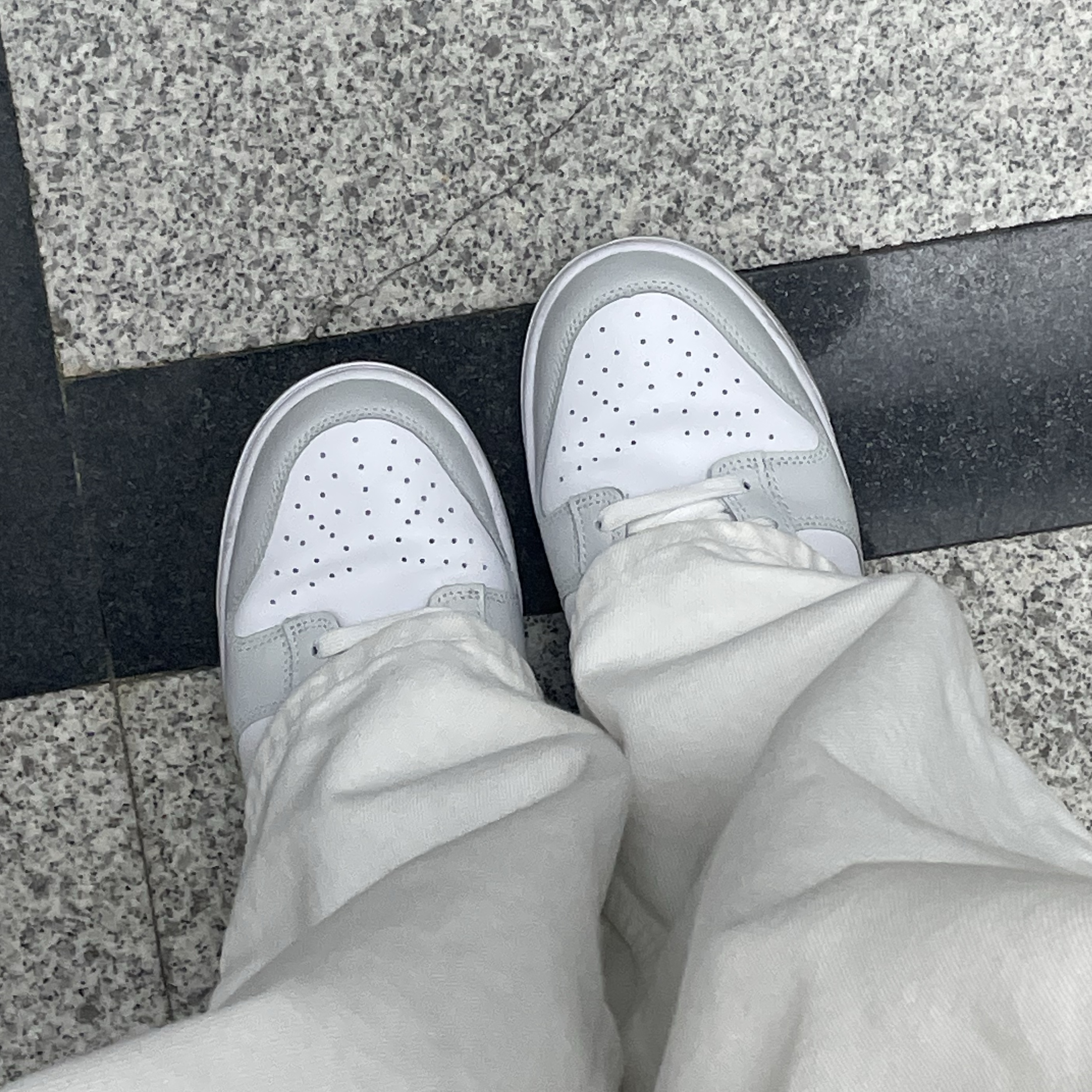 (W) Nike Dunk Low Photon Dust 착용 스타일