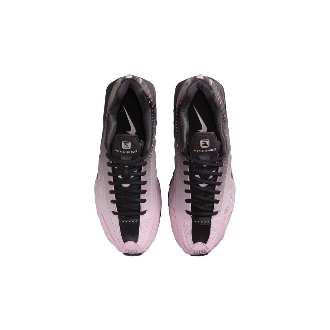 (W) Nike Shox R4 Black, Nike Shox R4 Metallic Silver Red 착용 스타일 - 3