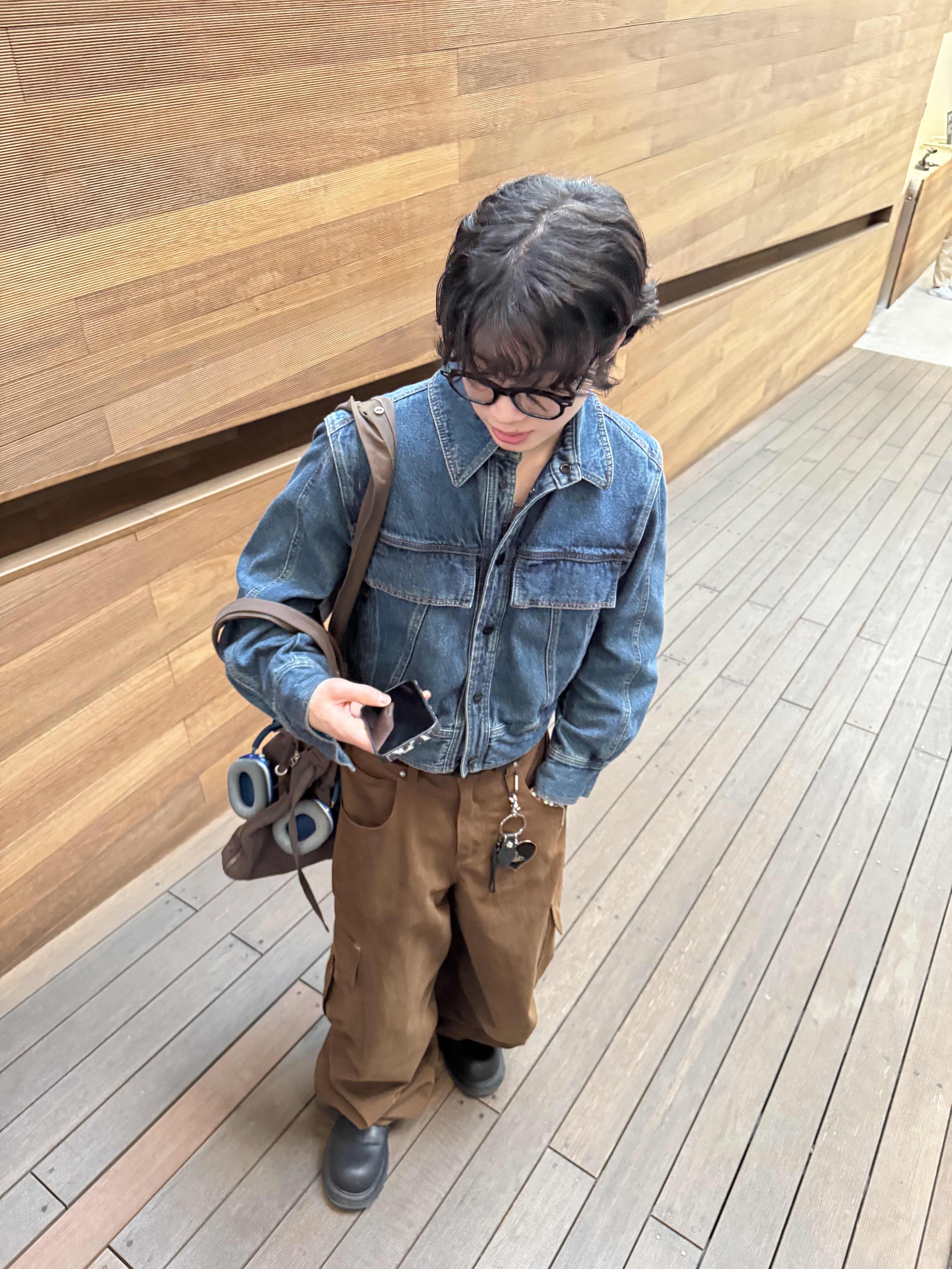 Apple AirPods Max Lightning Sky Blue (Korean Ver.), Vivienne Westwood Mirror Heart Orb Keyring Black ์ฐฉ์ฉ ์คํ์ผ - 4