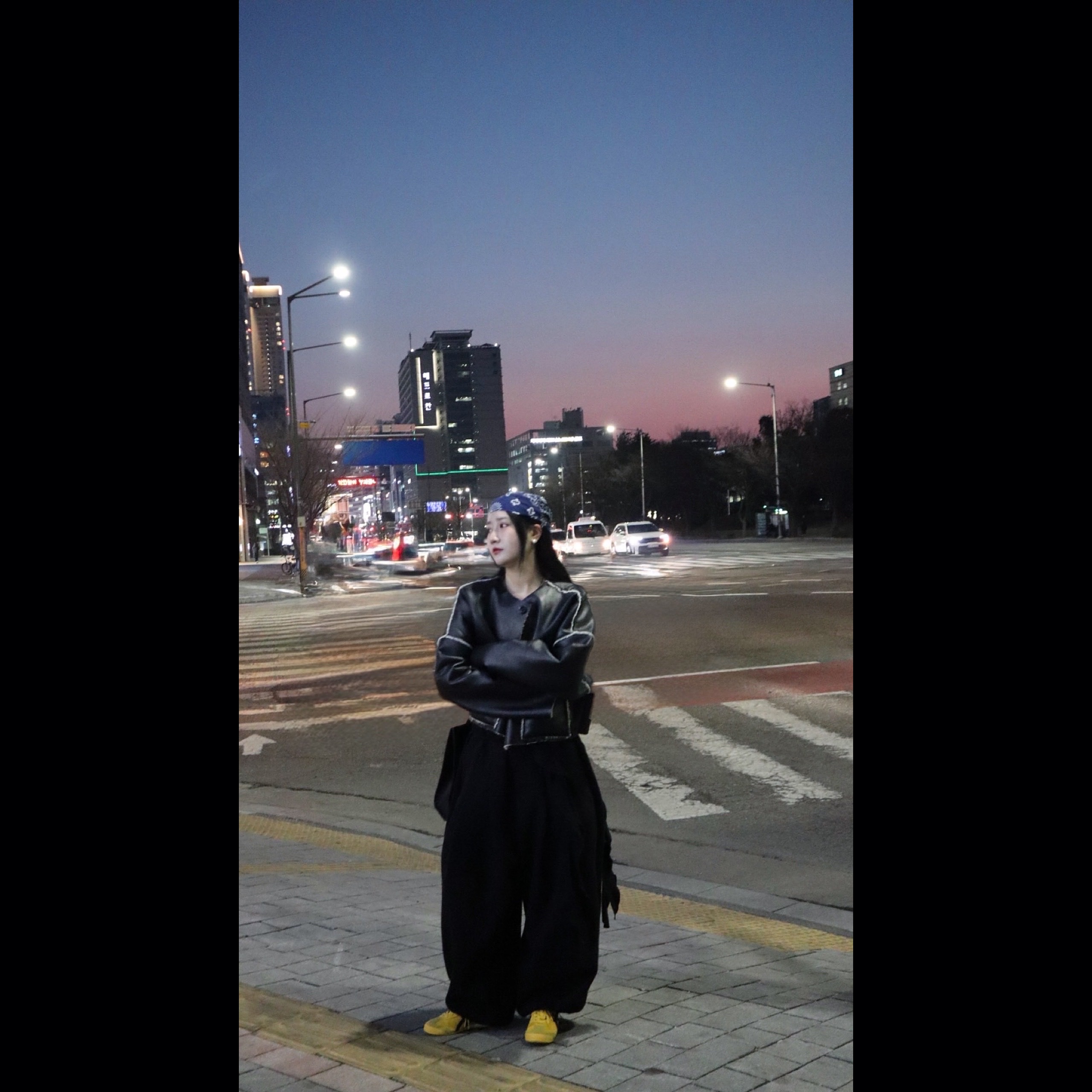 오니츠카 타이거 멕시코 66 옐로우 블랙, 슈프림 Hav-A-Hank 반다나 멀티컬러 (3개 세트) - 24SS 착용 스타일 - 5