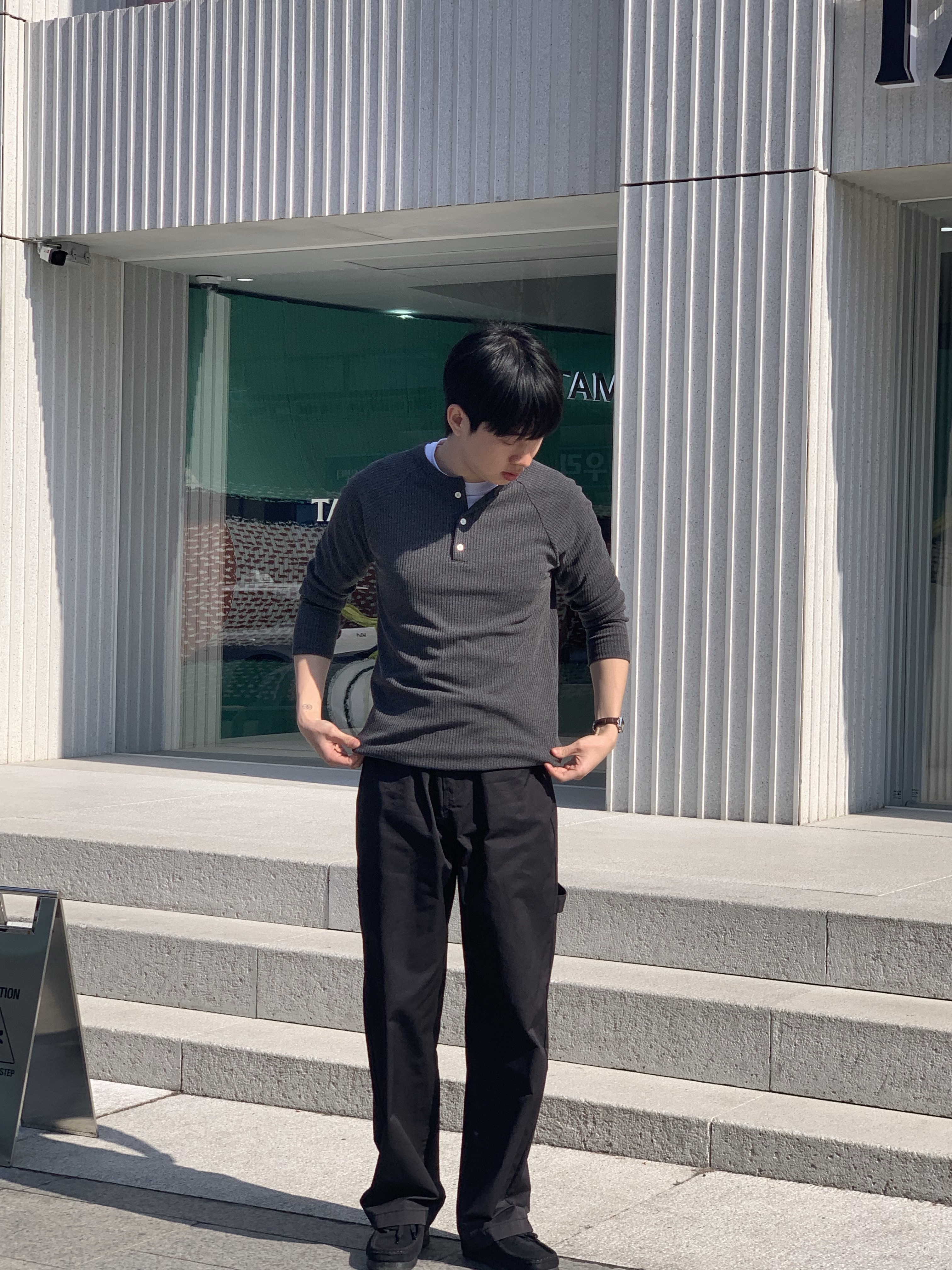 Clarks Wallabee Black Suede, Casio LTP-V007L-9B 착용 스타일 - 1