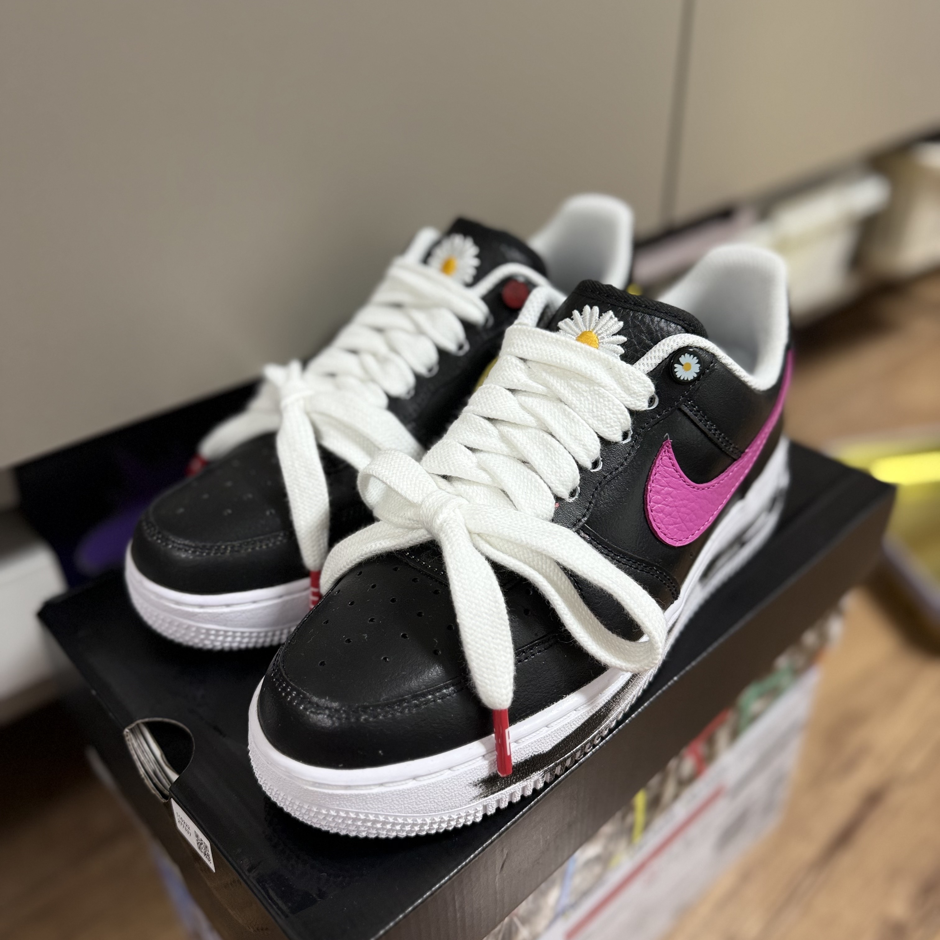 Nike x Peaceminusone Air Force 1 Low Para-Noise 3.0 Black and Multicolor 착용 스타일