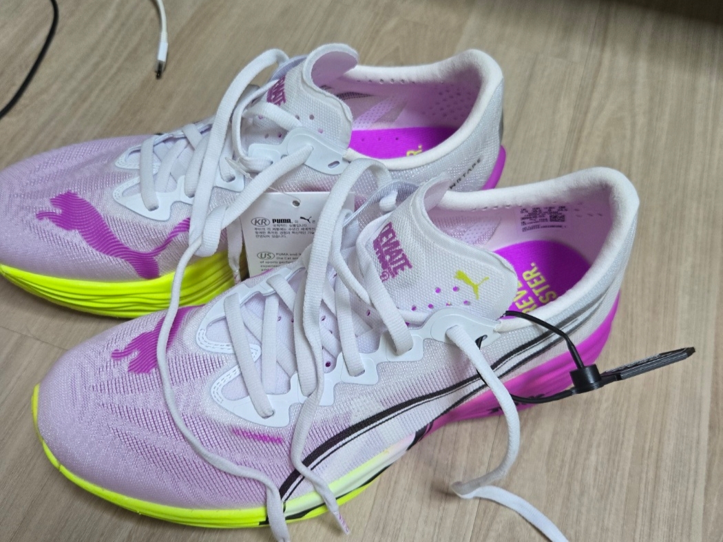 (W) Puma Deviate Nitro Elite 3 White Pure Magenta 착용 스타일