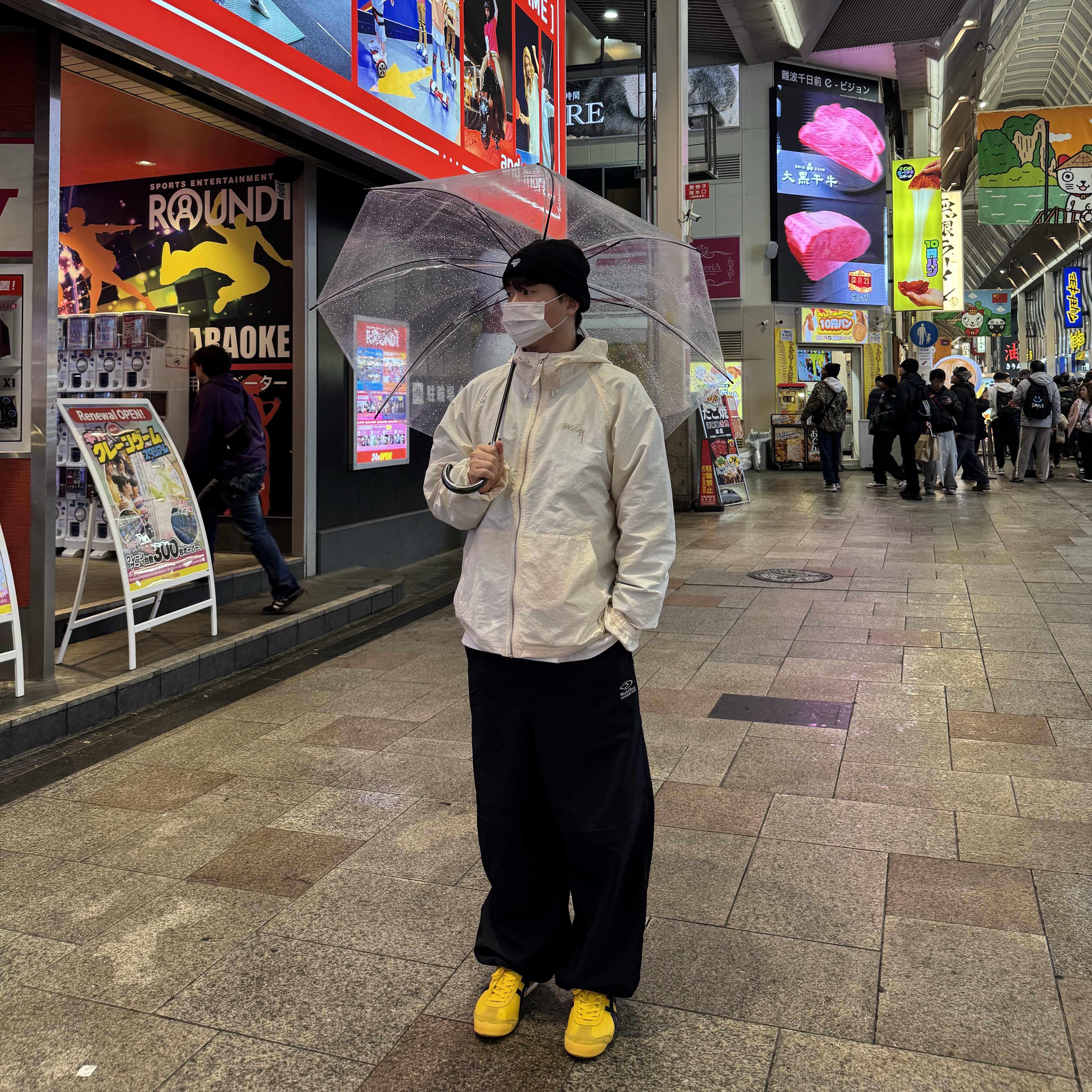 Stussy Wave Dye Beach Shell Jacket Bone 착용 스타일 - 2