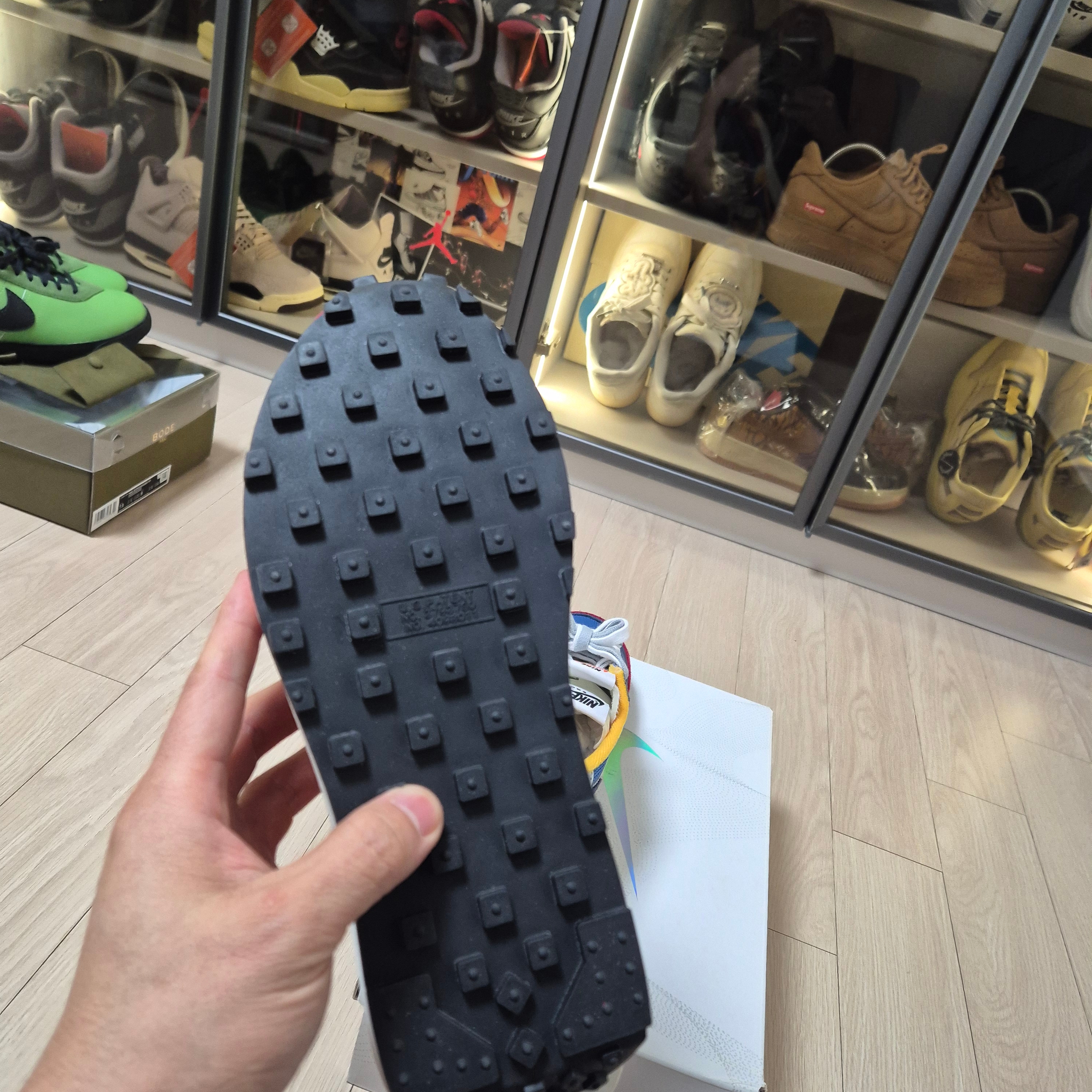 Nike x Sacai LDWaffle Blue Multi 착용 스타일 - 7