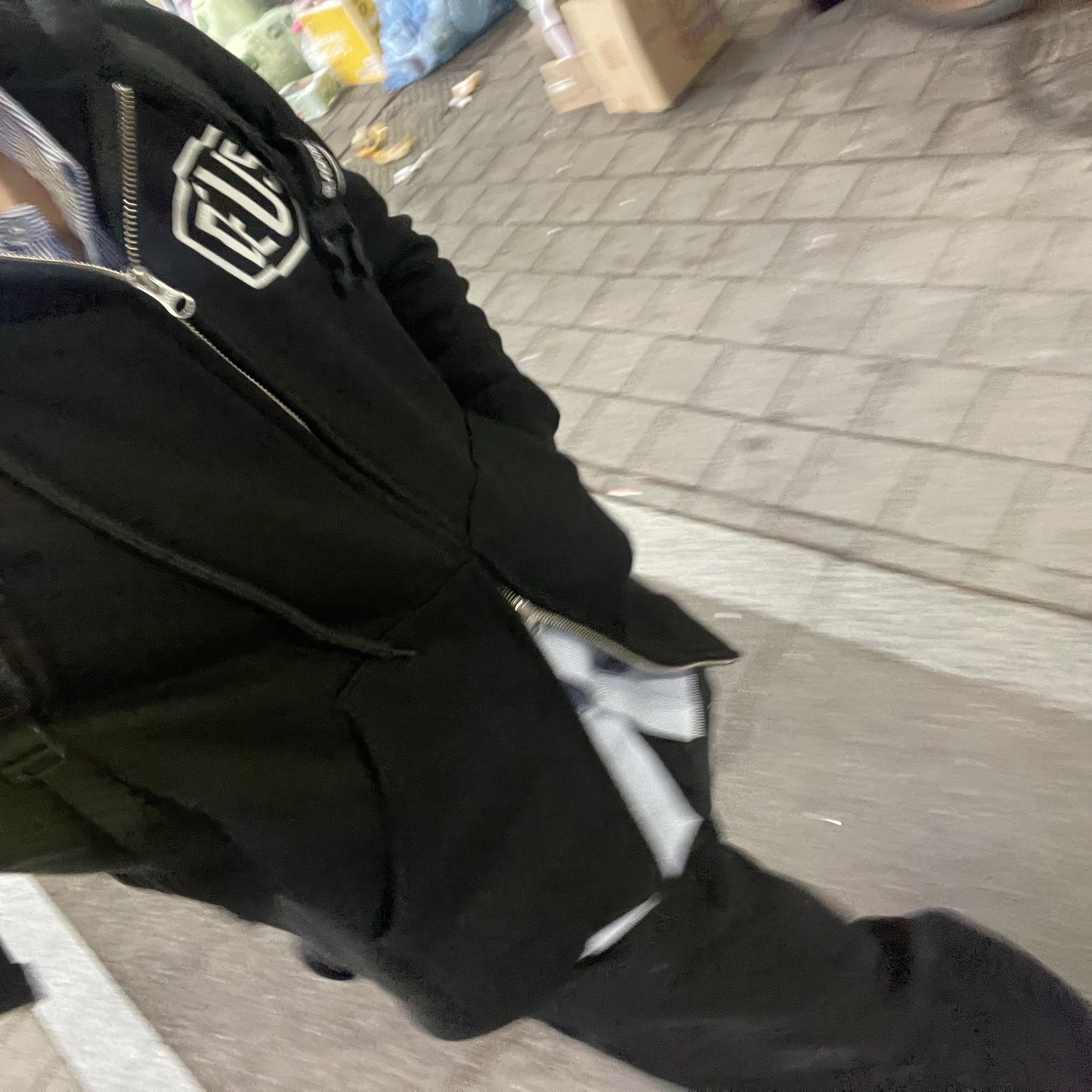 Deus Ex Machina Seoul College Hooded Jacket Black 착용 스타일