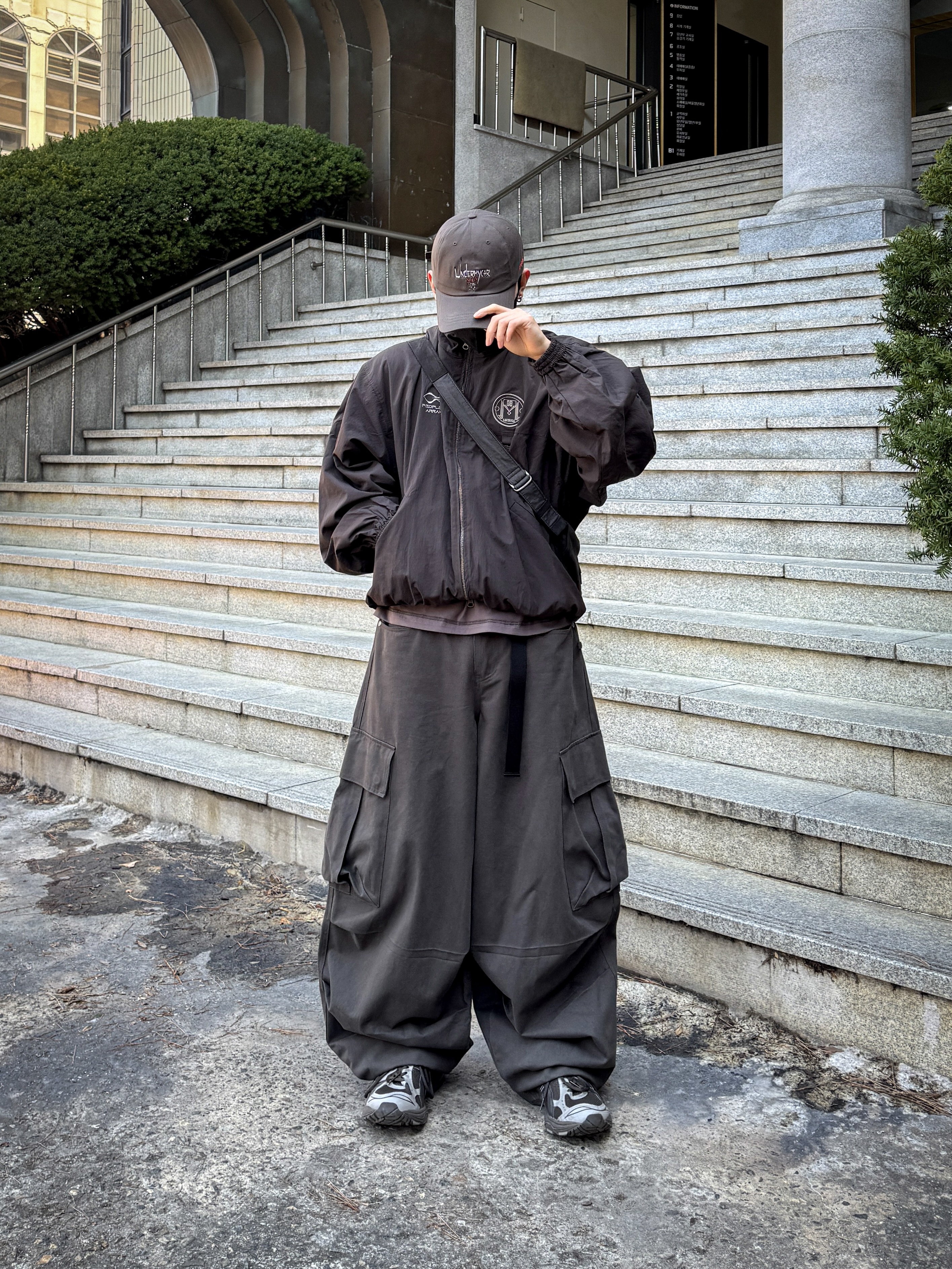 Undermycar POC-173 POC Basic Ball Cap Brown / 173, Undermycar x Atmos Dharana Ashtanga Pull-Up Jacket Fungi - 23FW 착용 스타일 - 5
