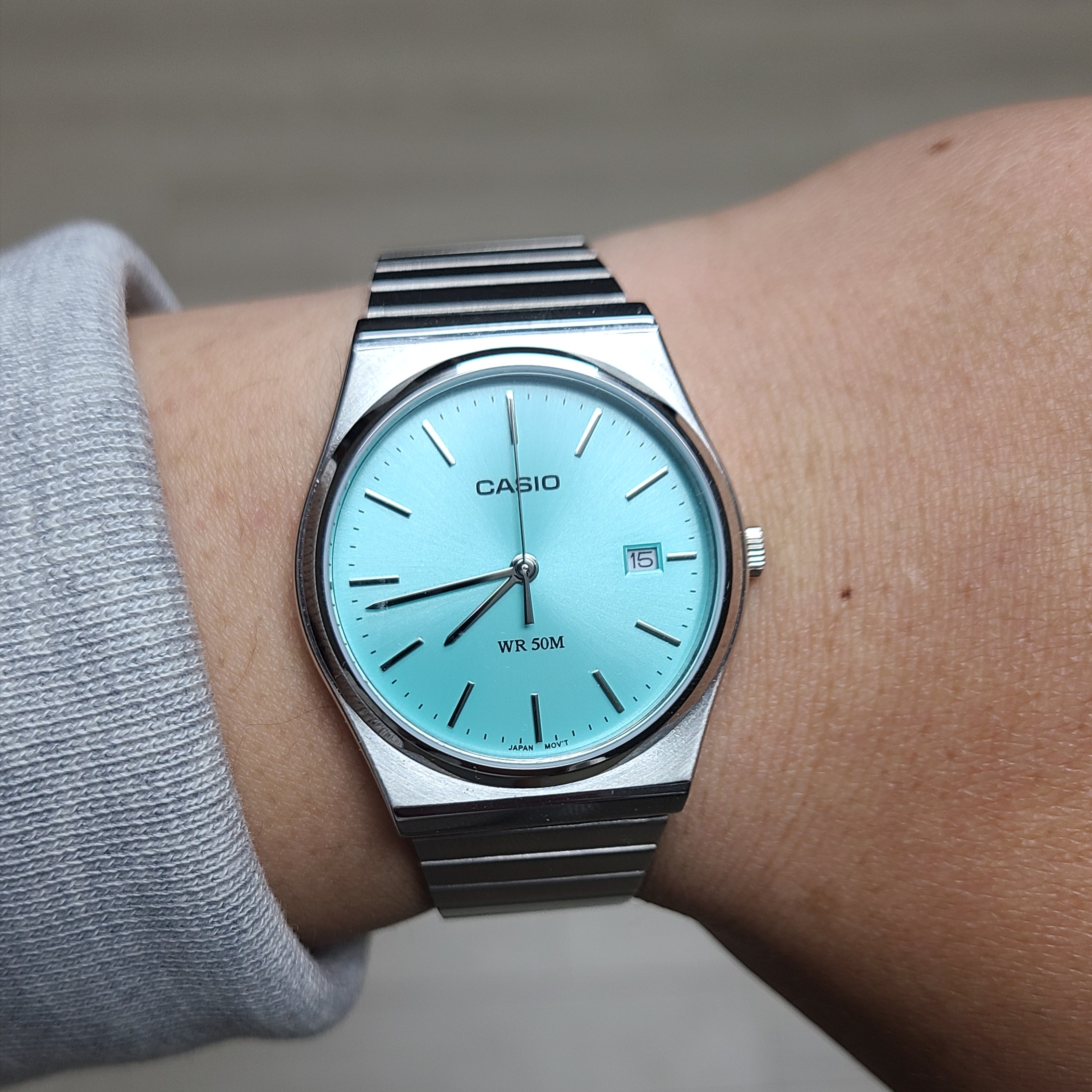 Casio MTP-B145D-2A1V 착용 스타일
