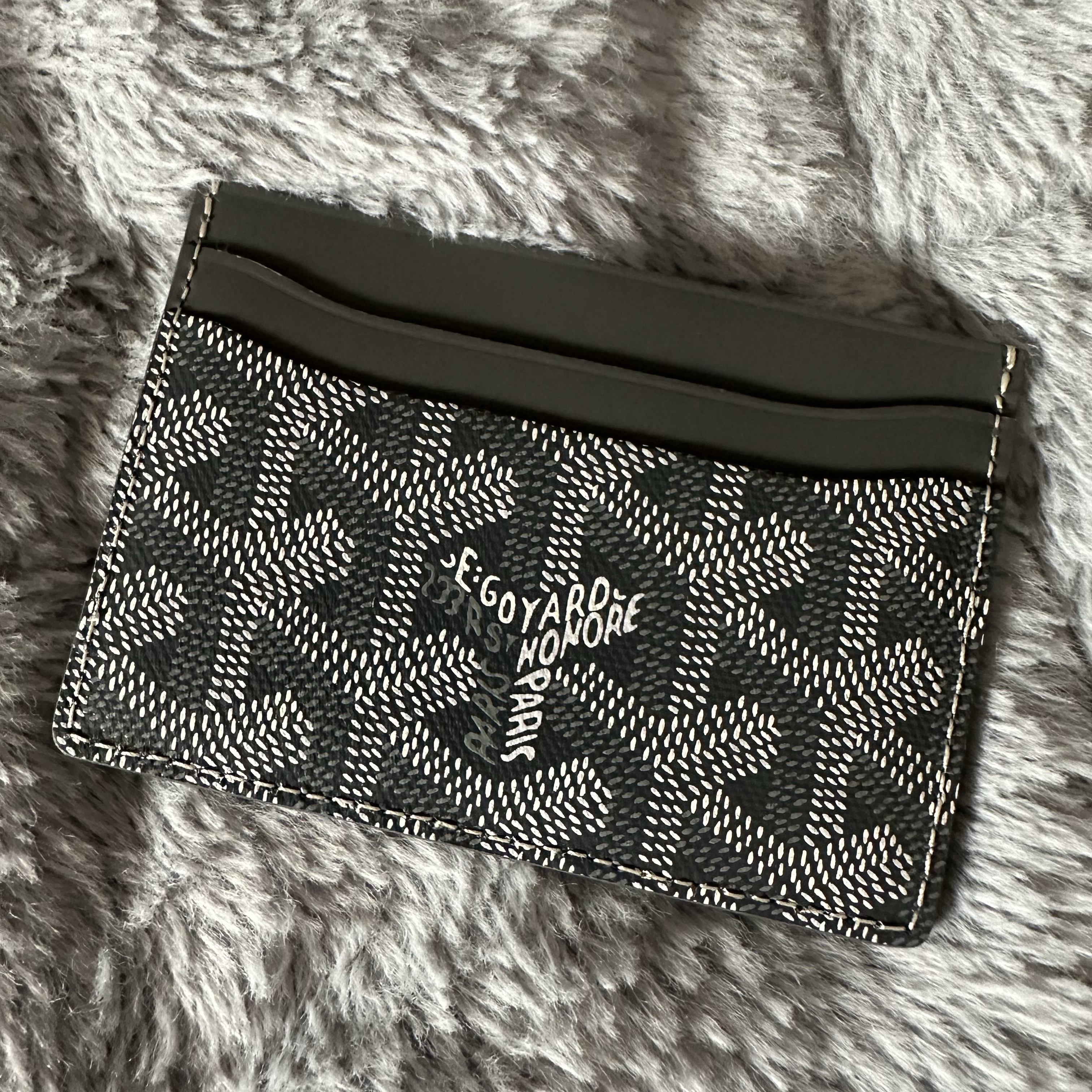Goyard Saint Sulpice Card Holder Grey 착용 스타일