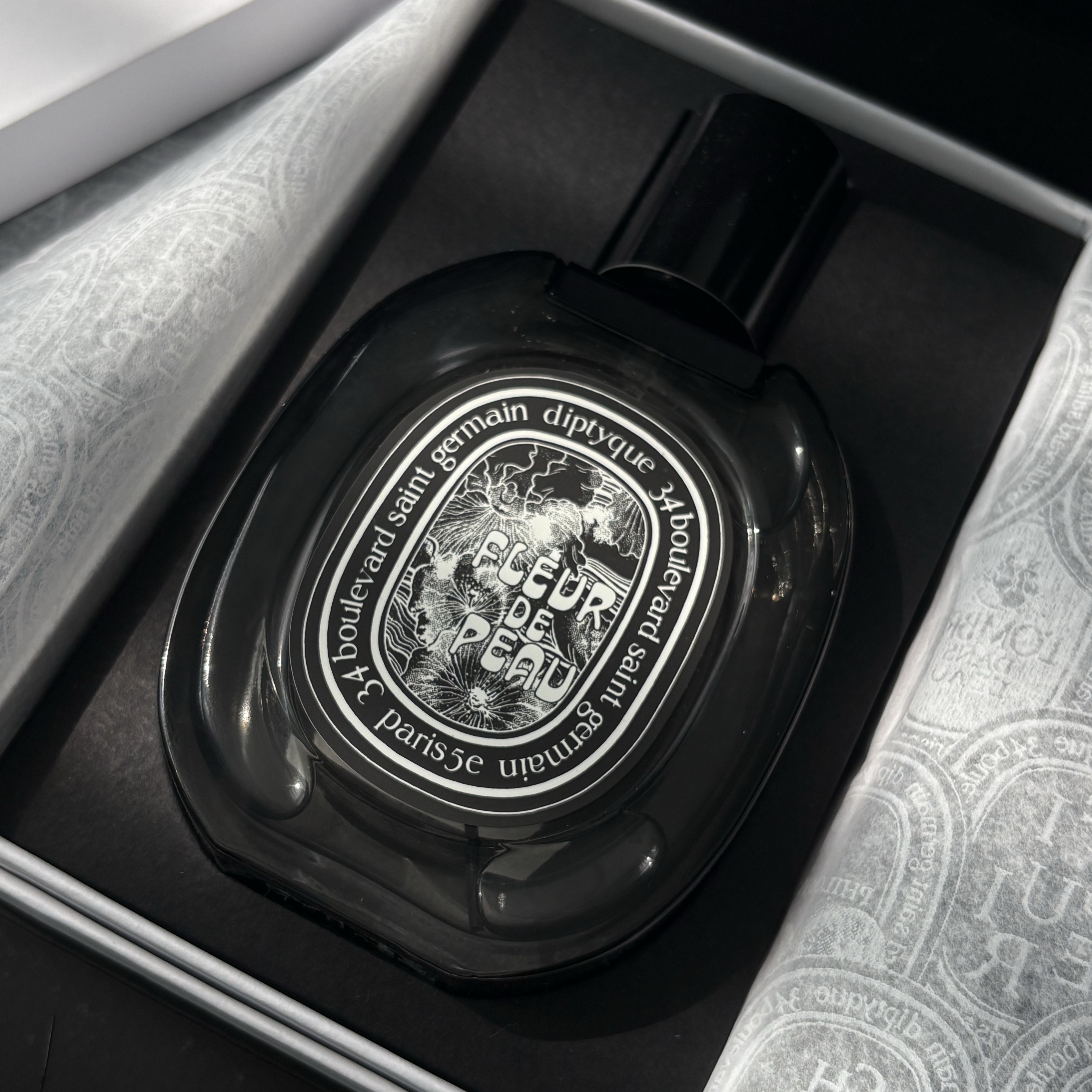 Diptyque Fleur De Peau Eau De Parfum 75ml 착용 스타일