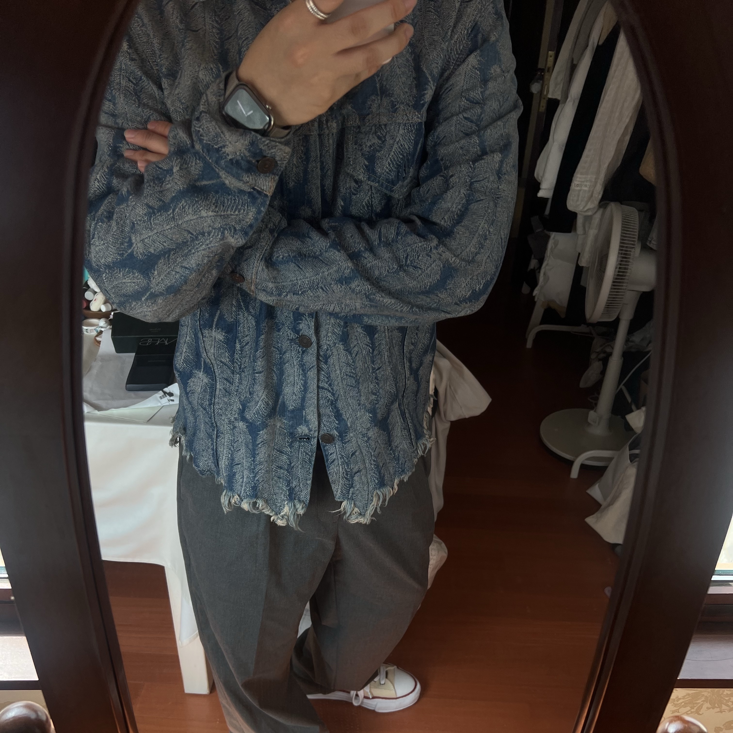 Maison Mihara Yasuhiro Peterson OG Sole Canvas Low-top Sneakers Natural, Kapital 12 oz. Feather Denim 3rd Jacket Indigo 착용 스타일