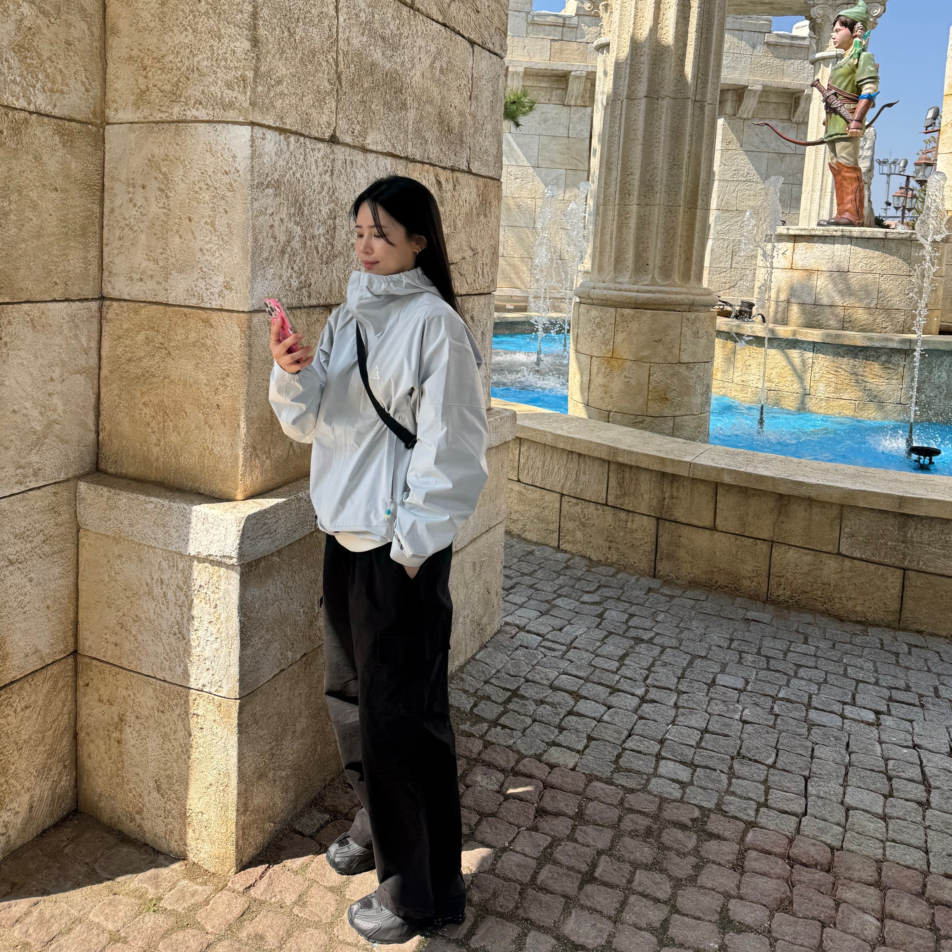 Nike ACG Storm-Fit ADV Cascade Rains Full Zip Jacket Photon Dust - Asia, (W) Nike Shox R4 Black 착용 스타일 - 2