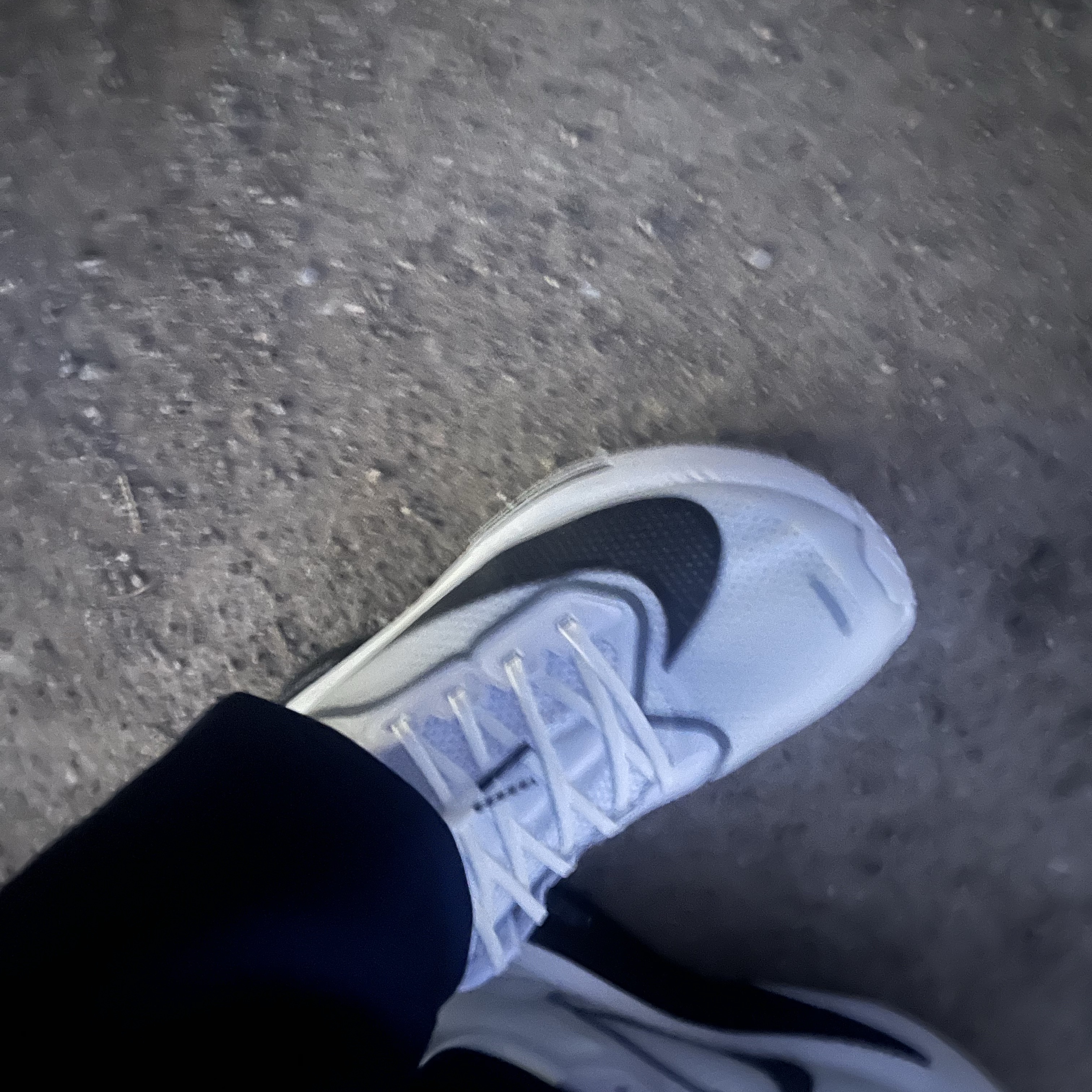 Nike Zoom Fly 6 White Smoke Grey 착용 스타일