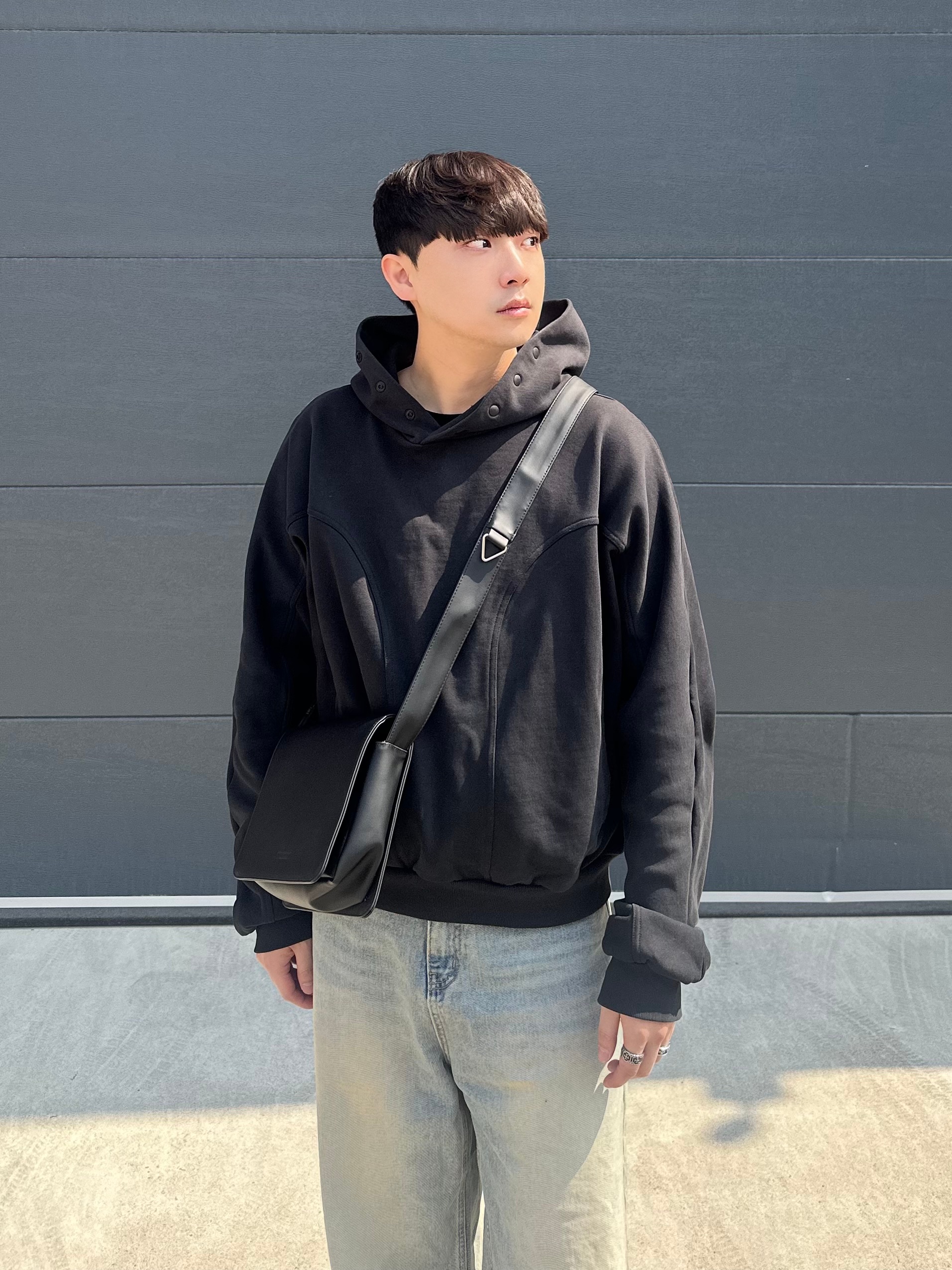 메종 미하라 야스히로 블레이키 OG 솔 캔버스 로우탑 스니커즈 화이트 착용 스타일 - 2