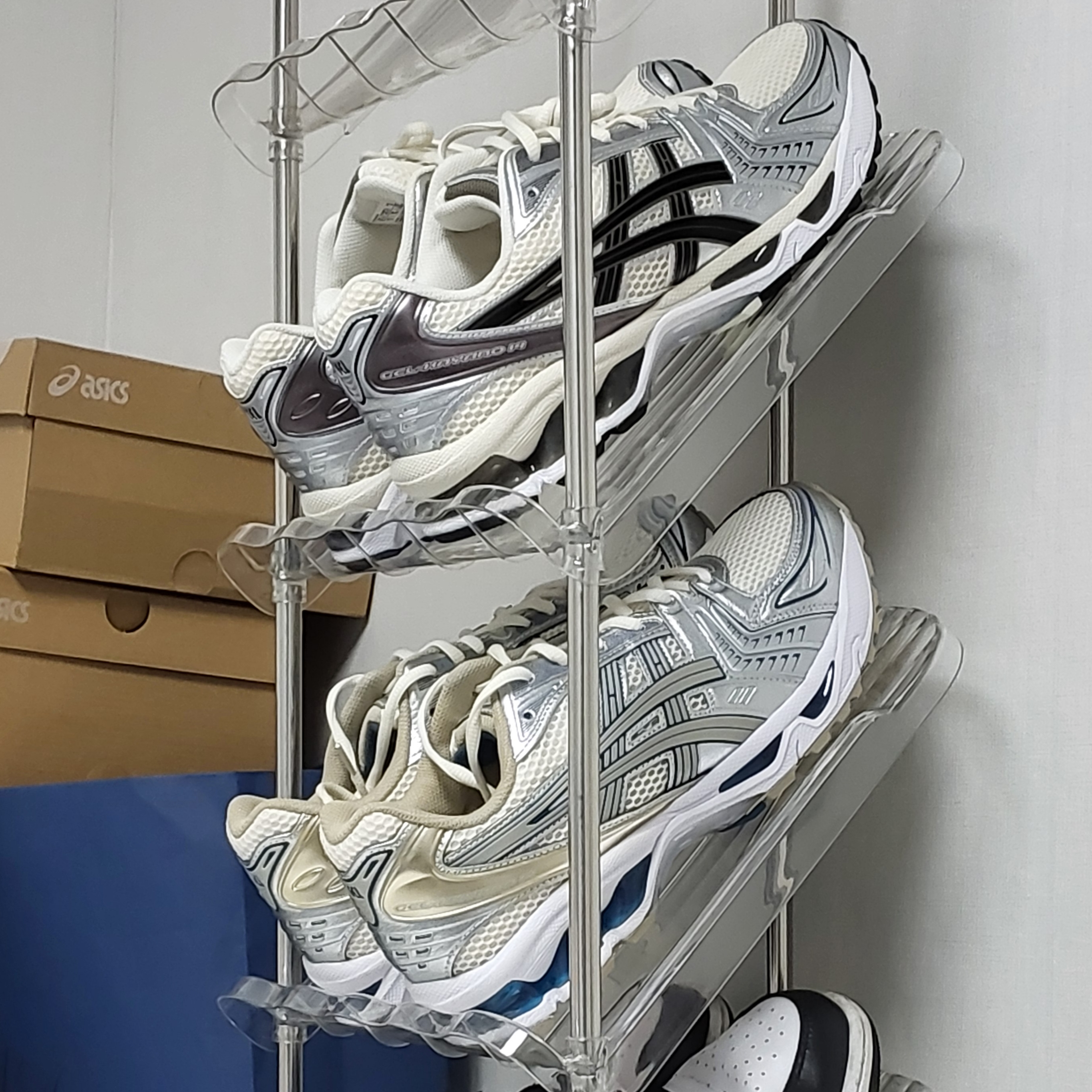 Asics Gel-Kayano 14 Cream Black, Asics Gel-Kayano 14 Cream Pure Silver 착용 스타일