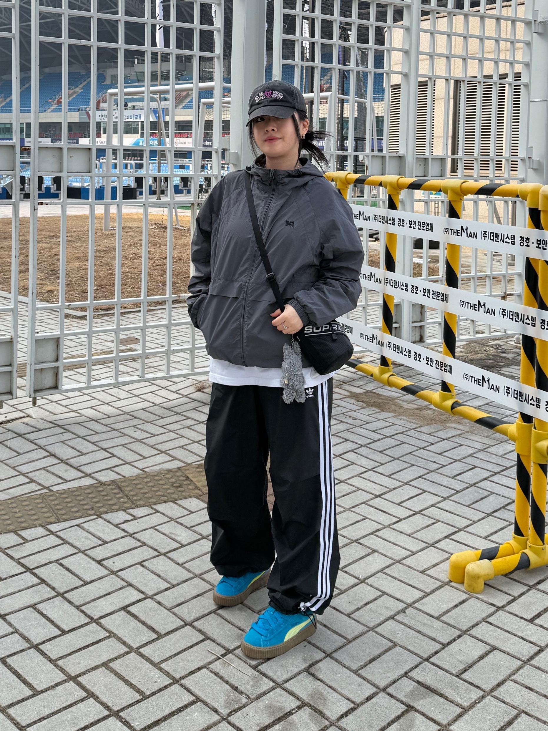 Puma x Fenty Creeper Phatty Speed Blue Lime Pow, Supreme Small Cinch Pouch Black - 23FW 착용 스타일