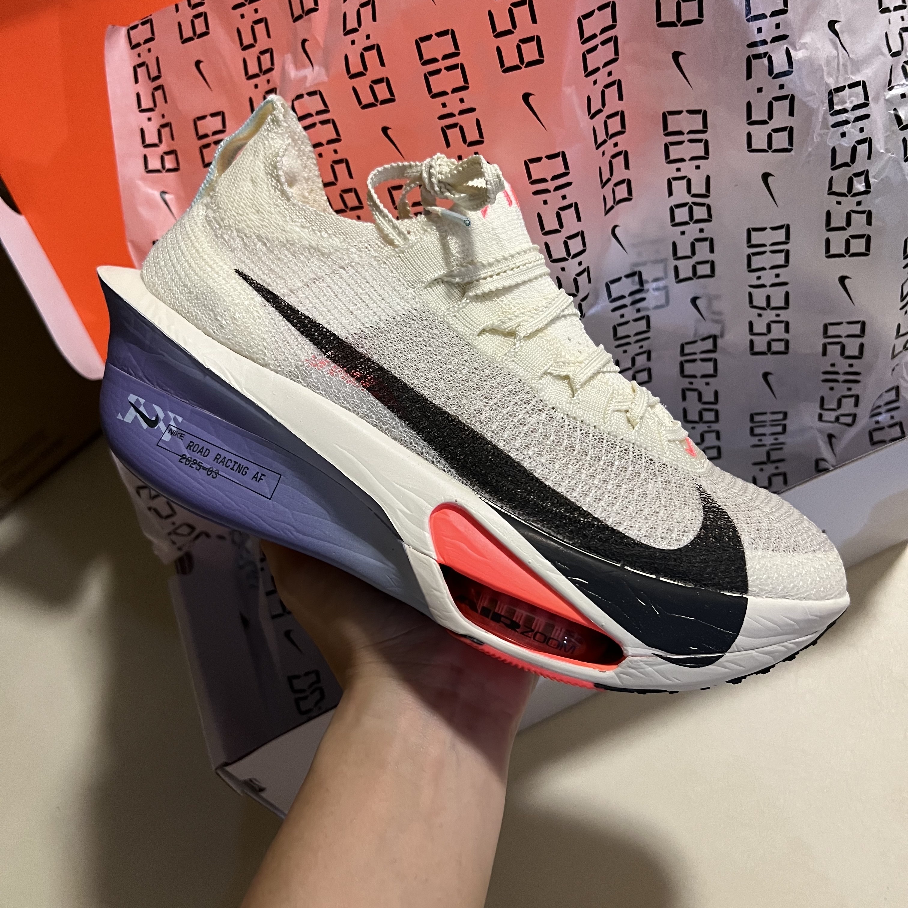 (W) Nike Air Zoom Alphafly Next% 3 Coconut Milk Dusty Amethyst 착용 스타일