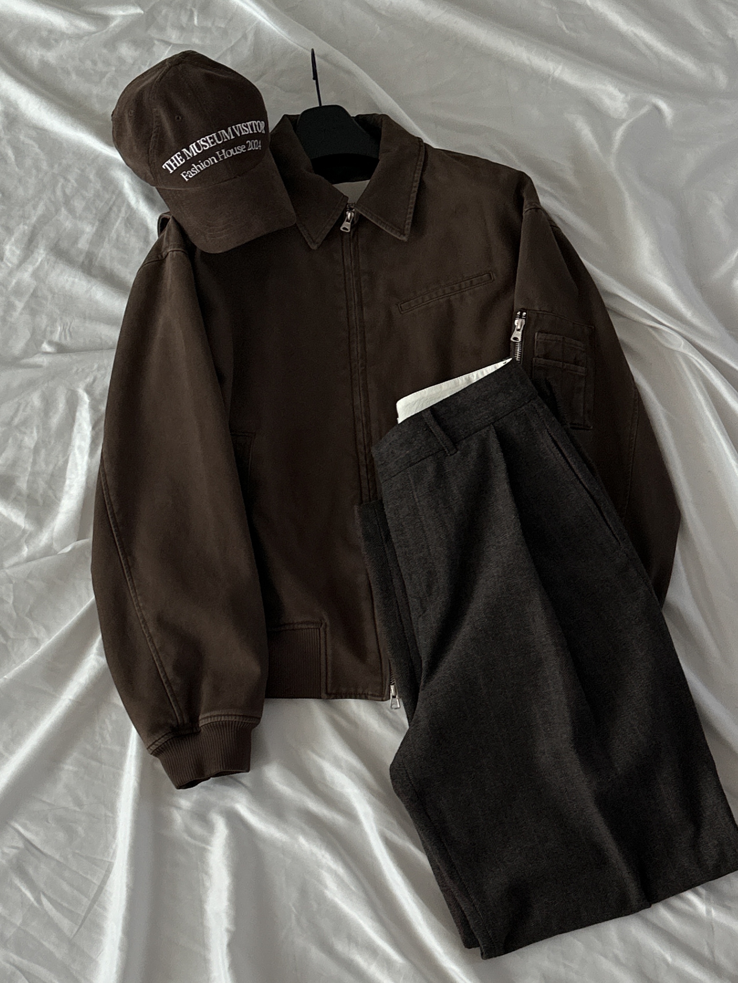 The Museum Visitor Corduroy Ball Cap Brown, Amomento Wool Martin Pants Brown - 24FW 착용 스타일