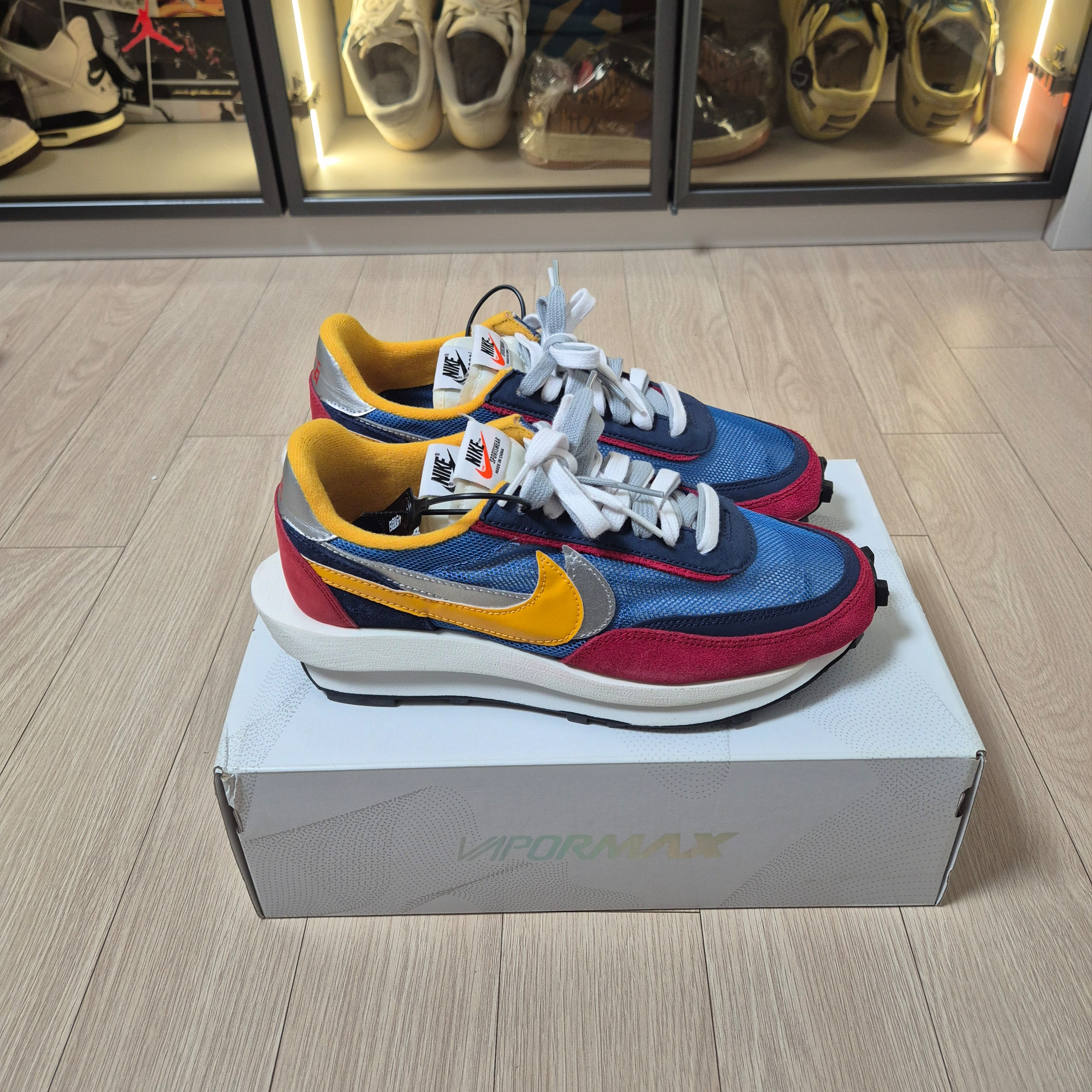 Nike x Sacai LDWaffle Blue Multi 착용 스타일 - 3