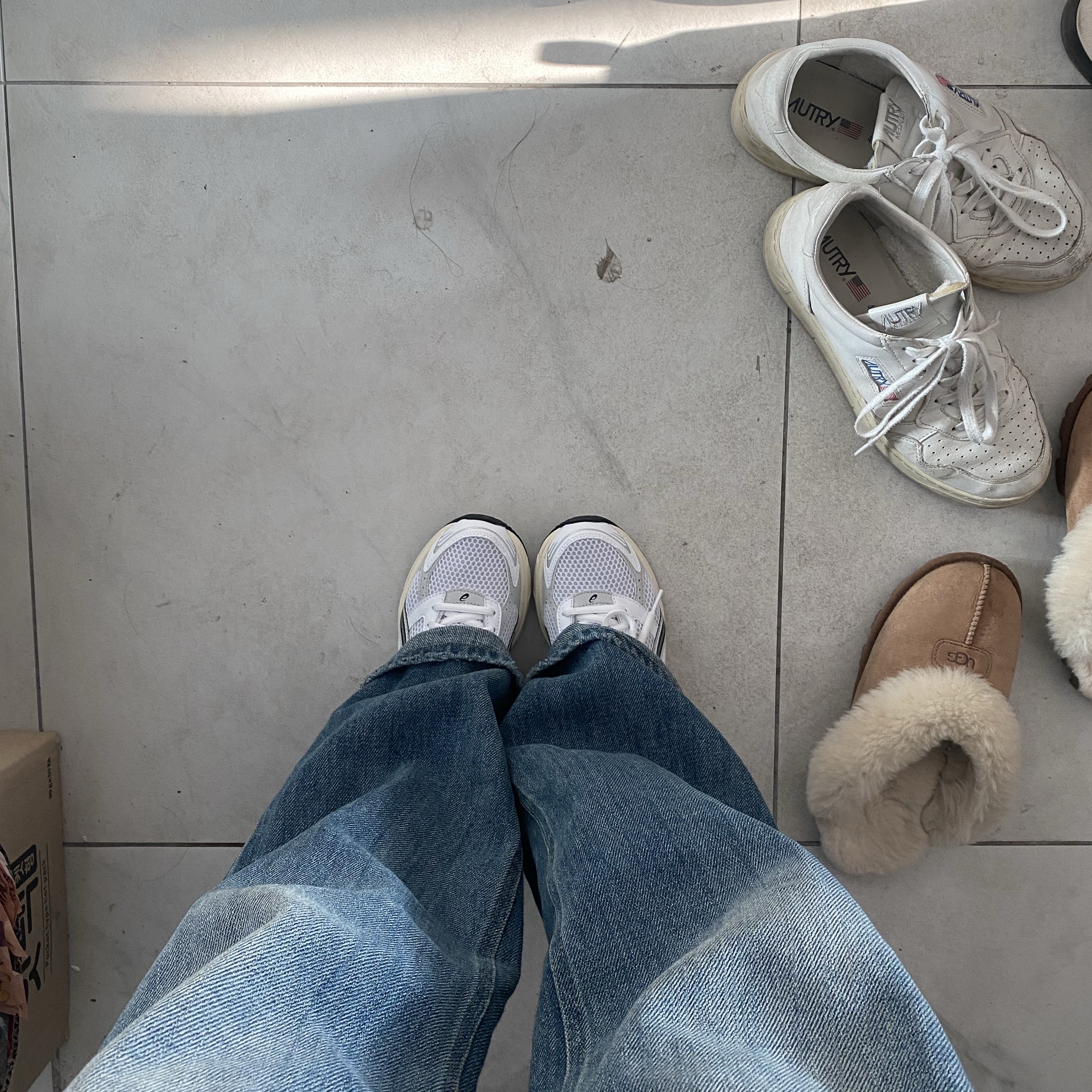 Asics Gel-1130 White Cloud Grey, (W) UGG Coquette Slipper Chestnut 착용 스타일