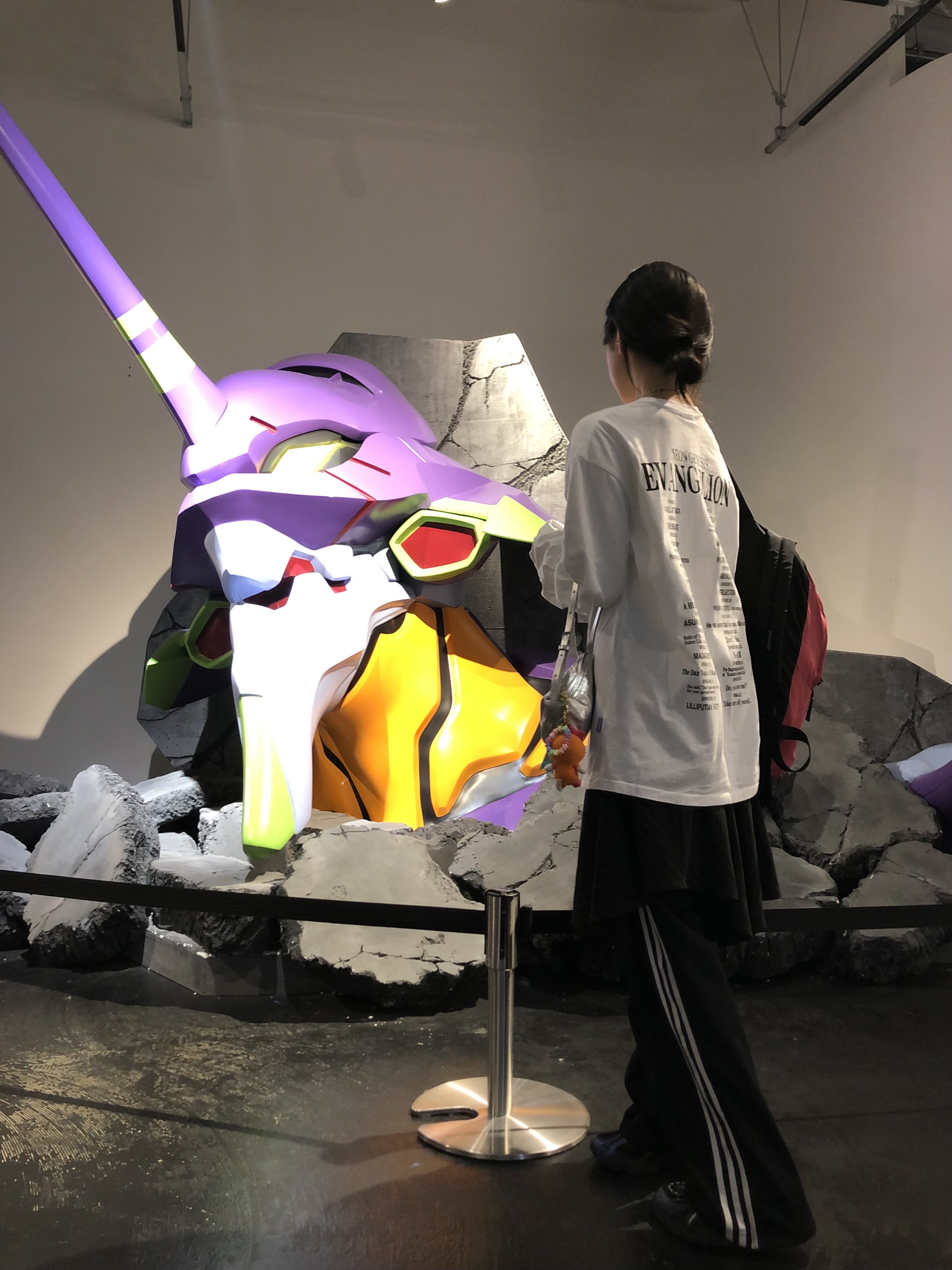 (W) Adidas Originals Firebird Loose Track Pants Black - KR Sizing, Mahagrid x Evangelion Eva Episode LS T-Shirt White 착용 스타일 - 1