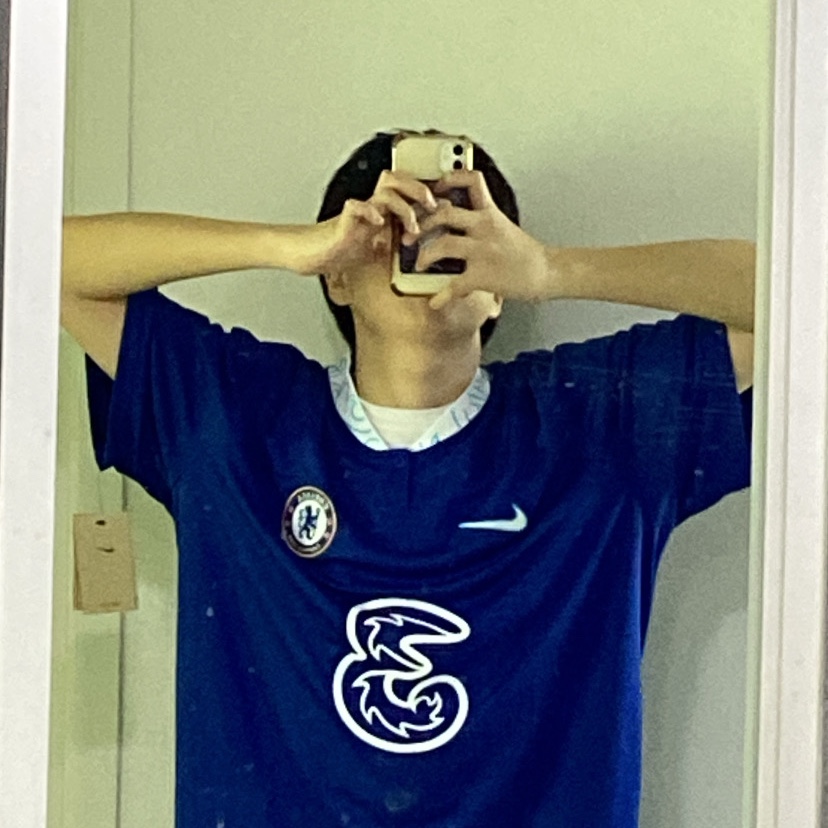 Nike Chelsea FC 2022/23 Stadium Home Dri-Fit Jersey Rush Blue (Non Marking Ver.) 착용 스타일