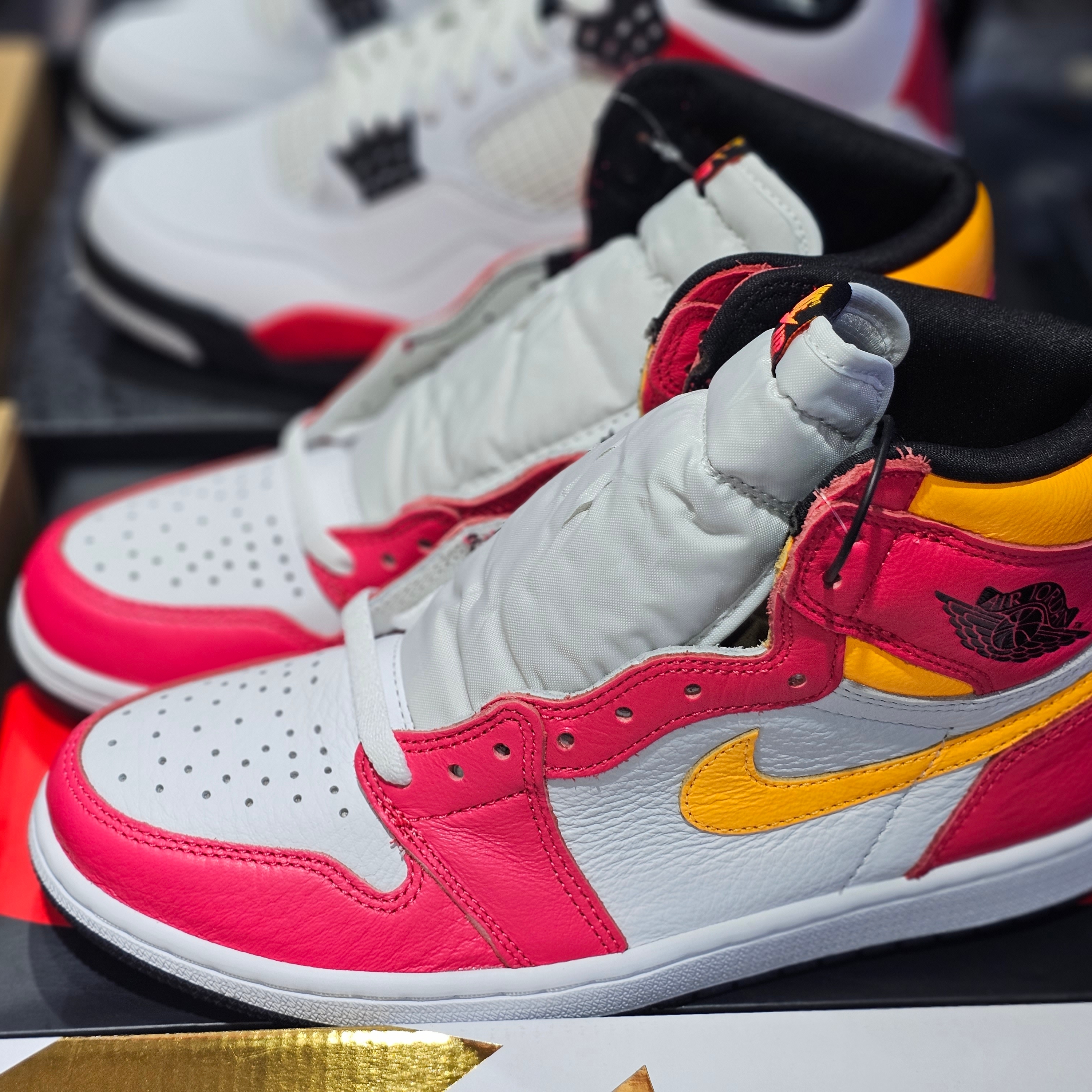 Jordan 1 Retro High OG Light Fusion Red 착용 스타일