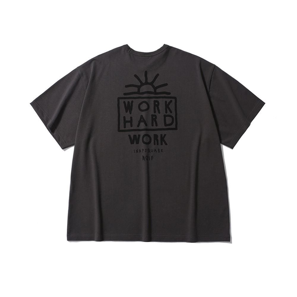 모이프 x 이나피스퀘어 워크 하드 H/S 티 차콜(moif x inapsquare Work Hard H/S Tee Charcoal) - 3