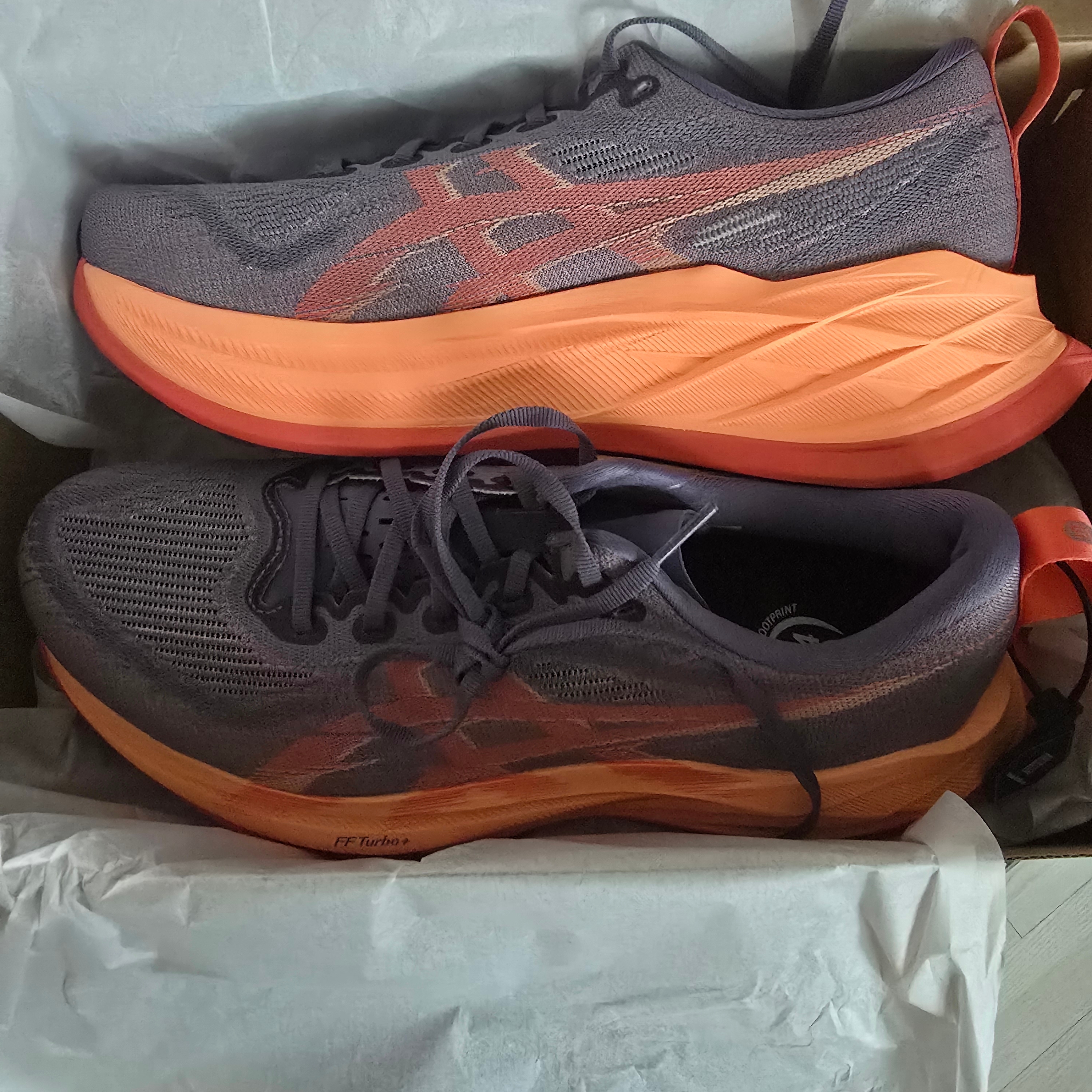 Asics Superblast 2 Greyish Purple Coral Reef 착용 스타일