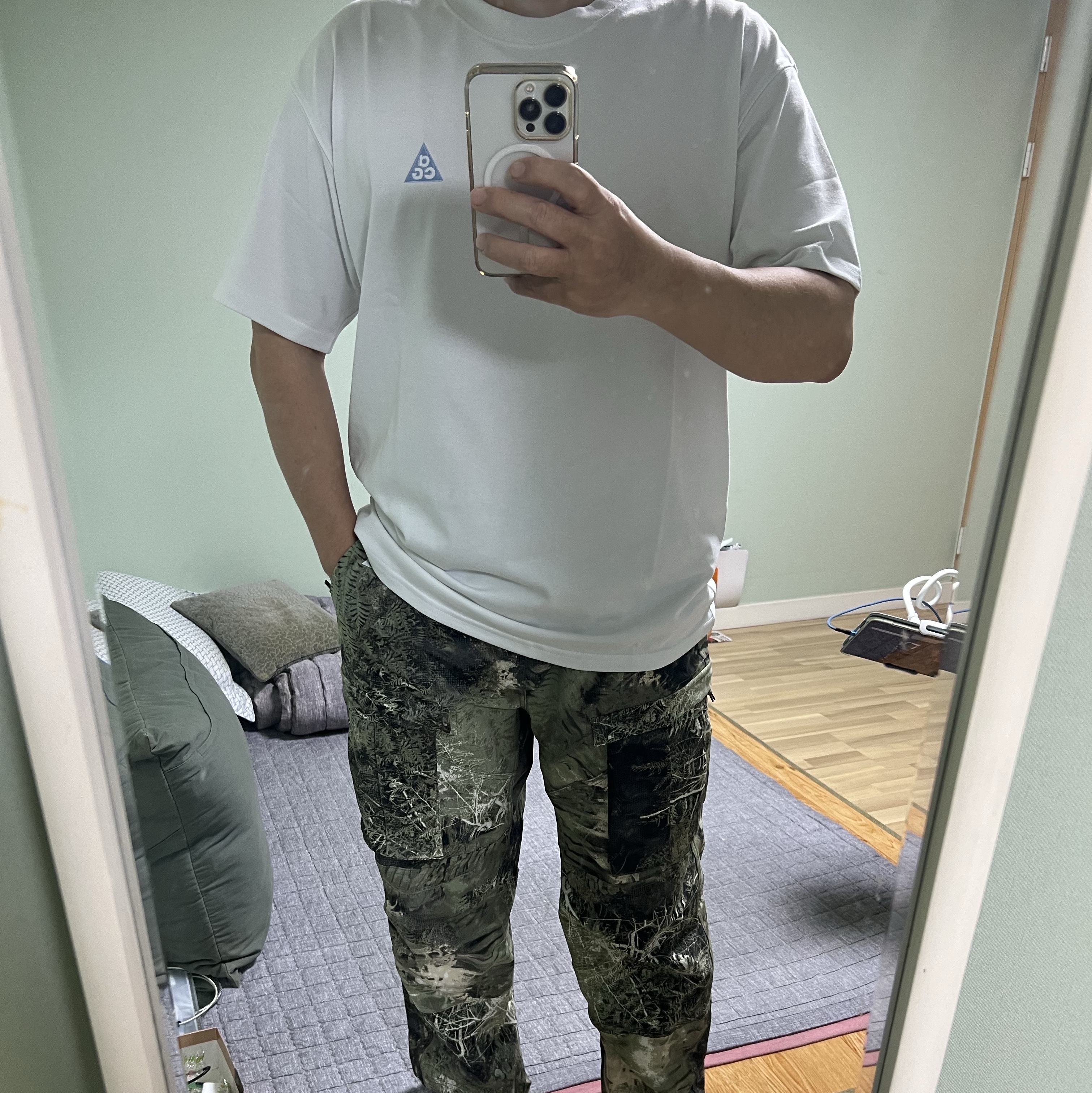 Nike NRG ACG T-Shirt Summit White - Asia 착용 스타일 - 8