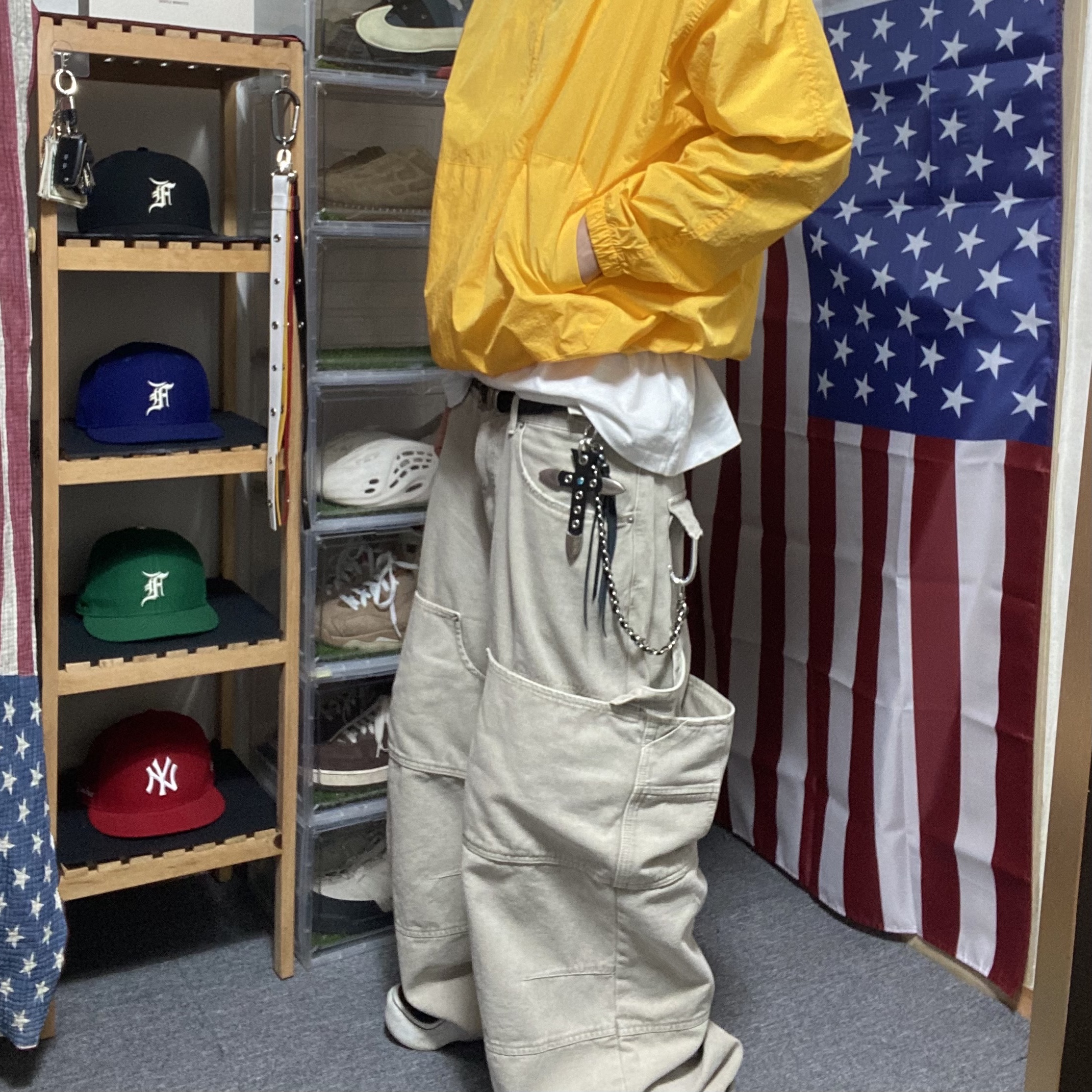 Nonnod Double Knee Cover Pants Vintage Beige, Essentials x New Era Sized Cap Kelly Green 착용 스타일 - 3