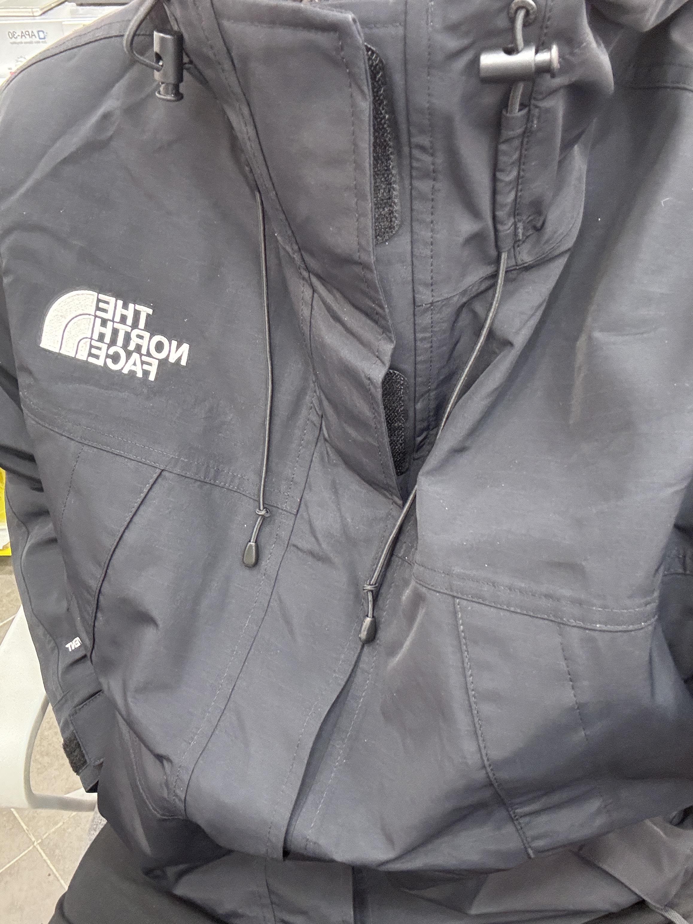 The North Face Hi Mountain Jacket Black 착용 스타일
