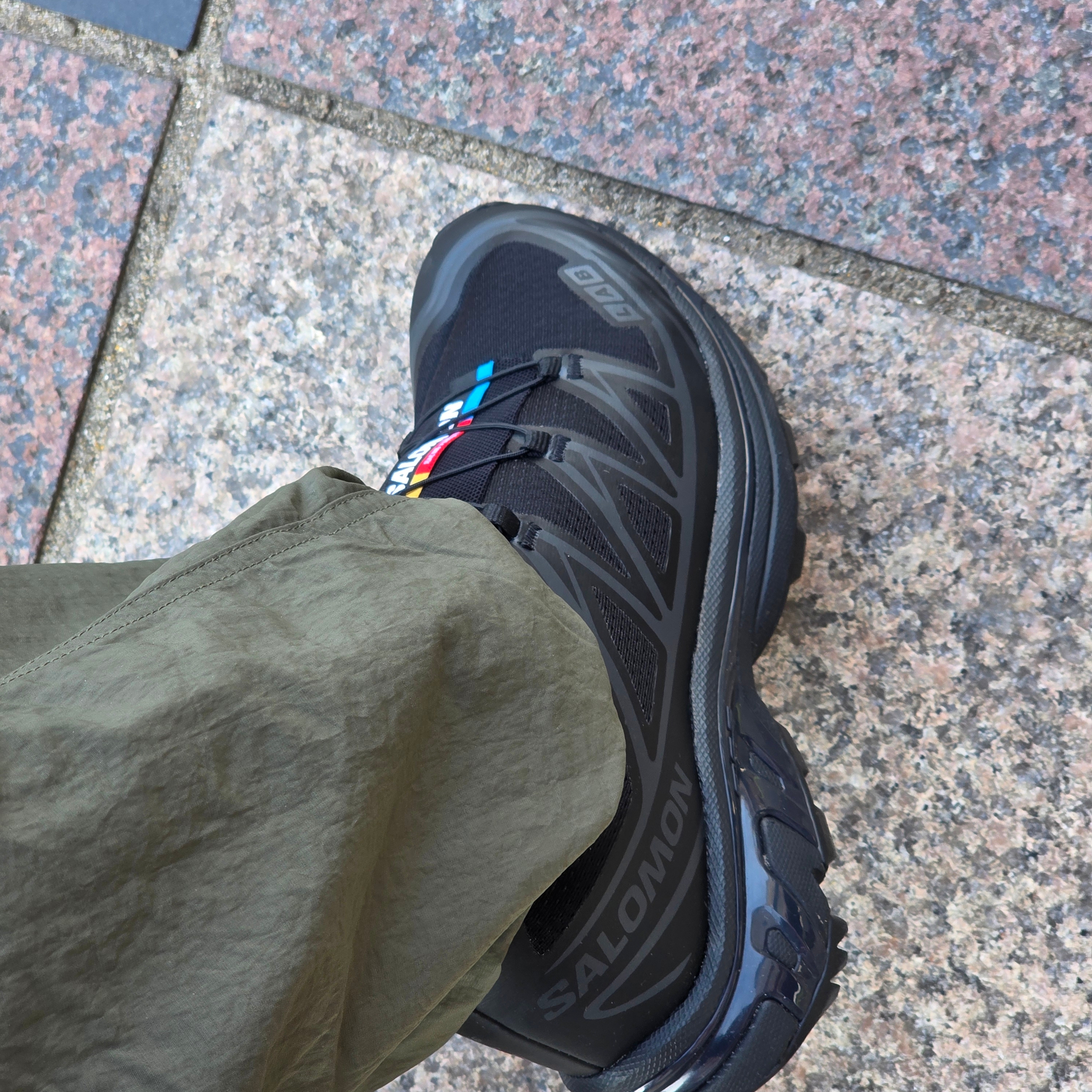 Salomon XT-6 ADV Black 착용 스타일 - 2