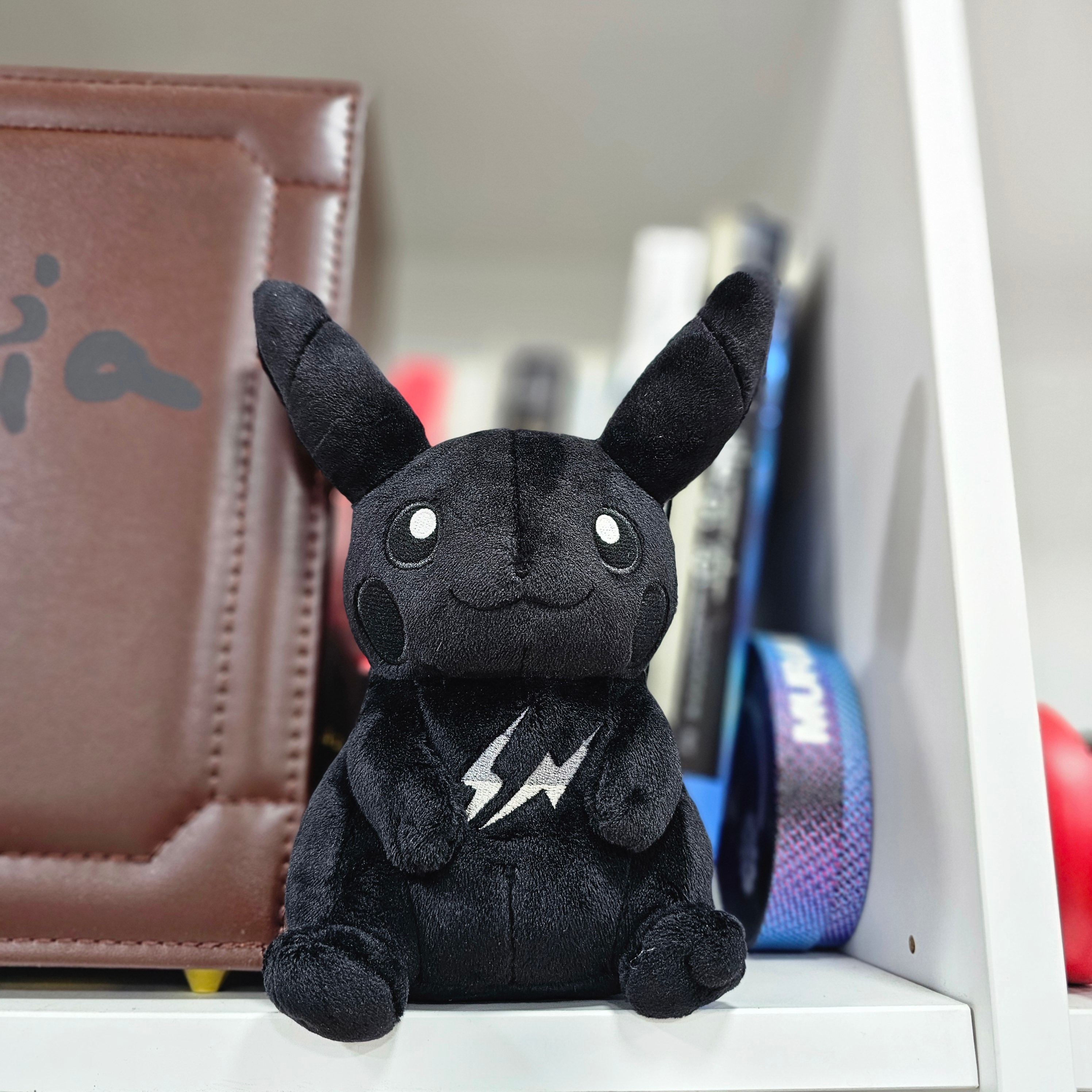 Fragment x Pokemon INN Thunderbolt Project TBP Plush Pikachu M Black 착용 스타일