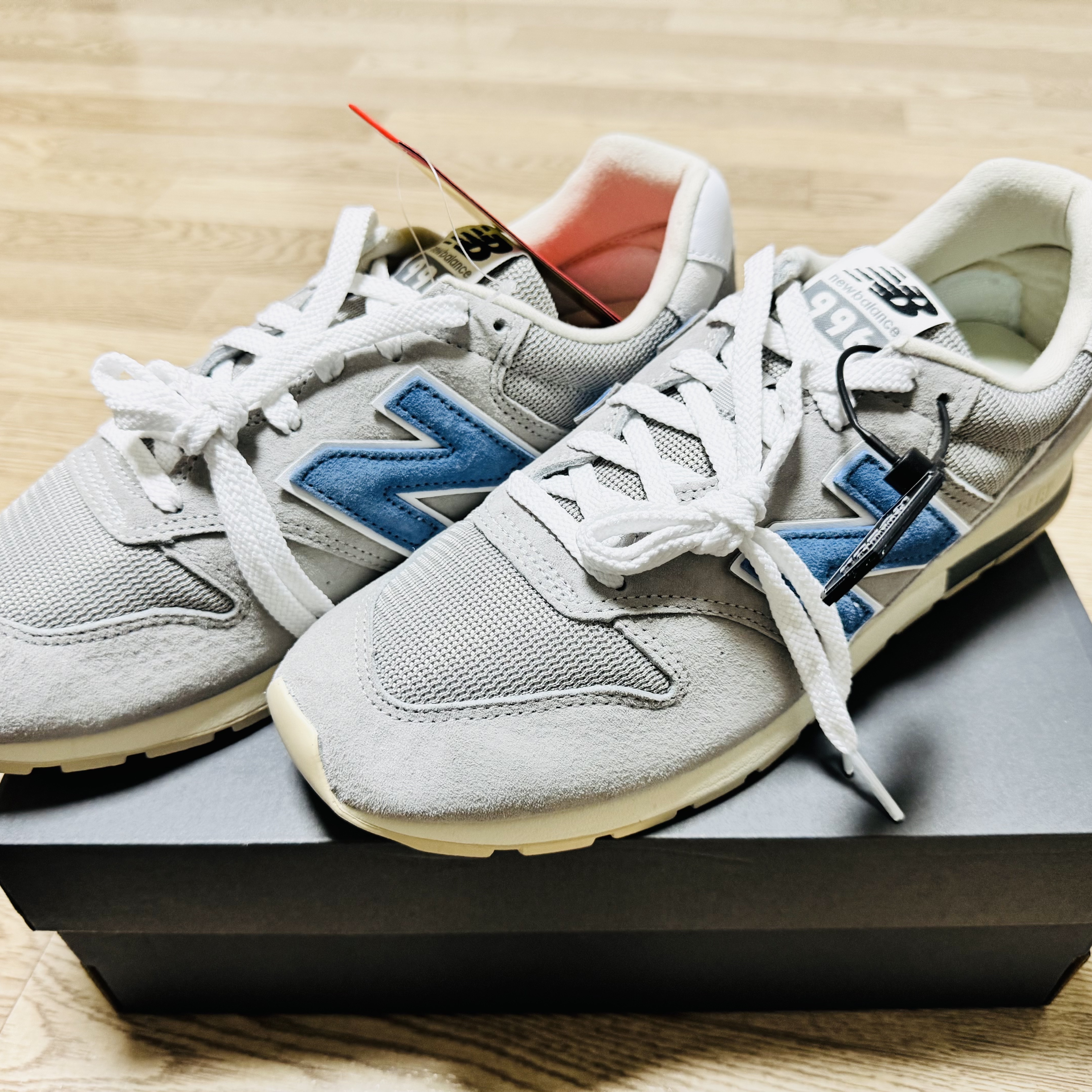 New Balance 996 Beige 착용 스타일 - 1