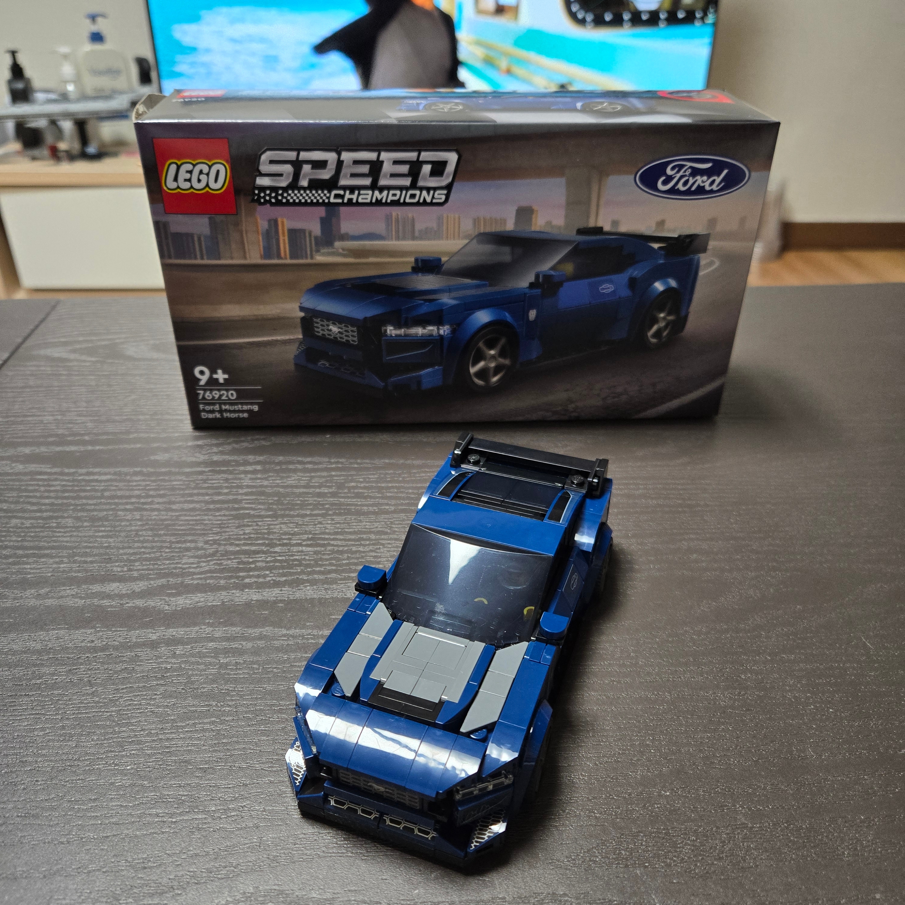 Lego Ford Mustang Dark Horse Sports Car 착용 스타일 - 1