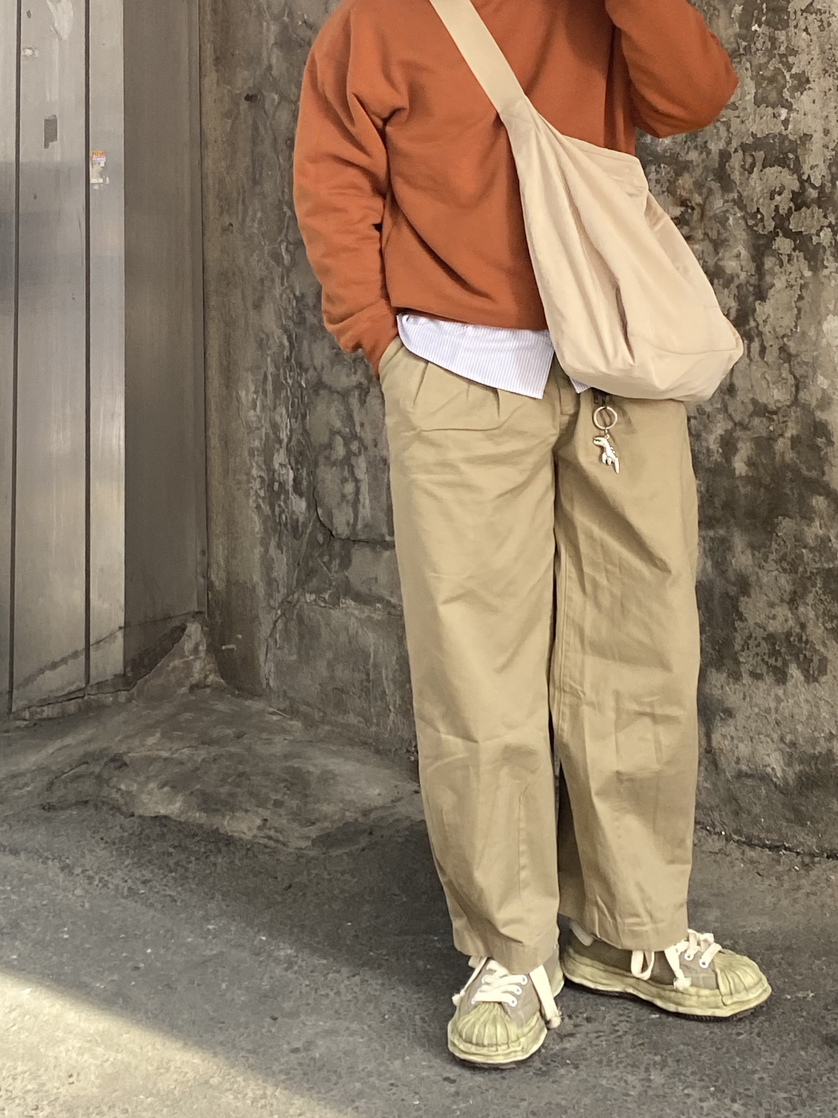 Maison Mihara Yasuhiro Blakey VL OG Sole Canvas Low-top Sneakers Khaki 착용 스타일 - 2