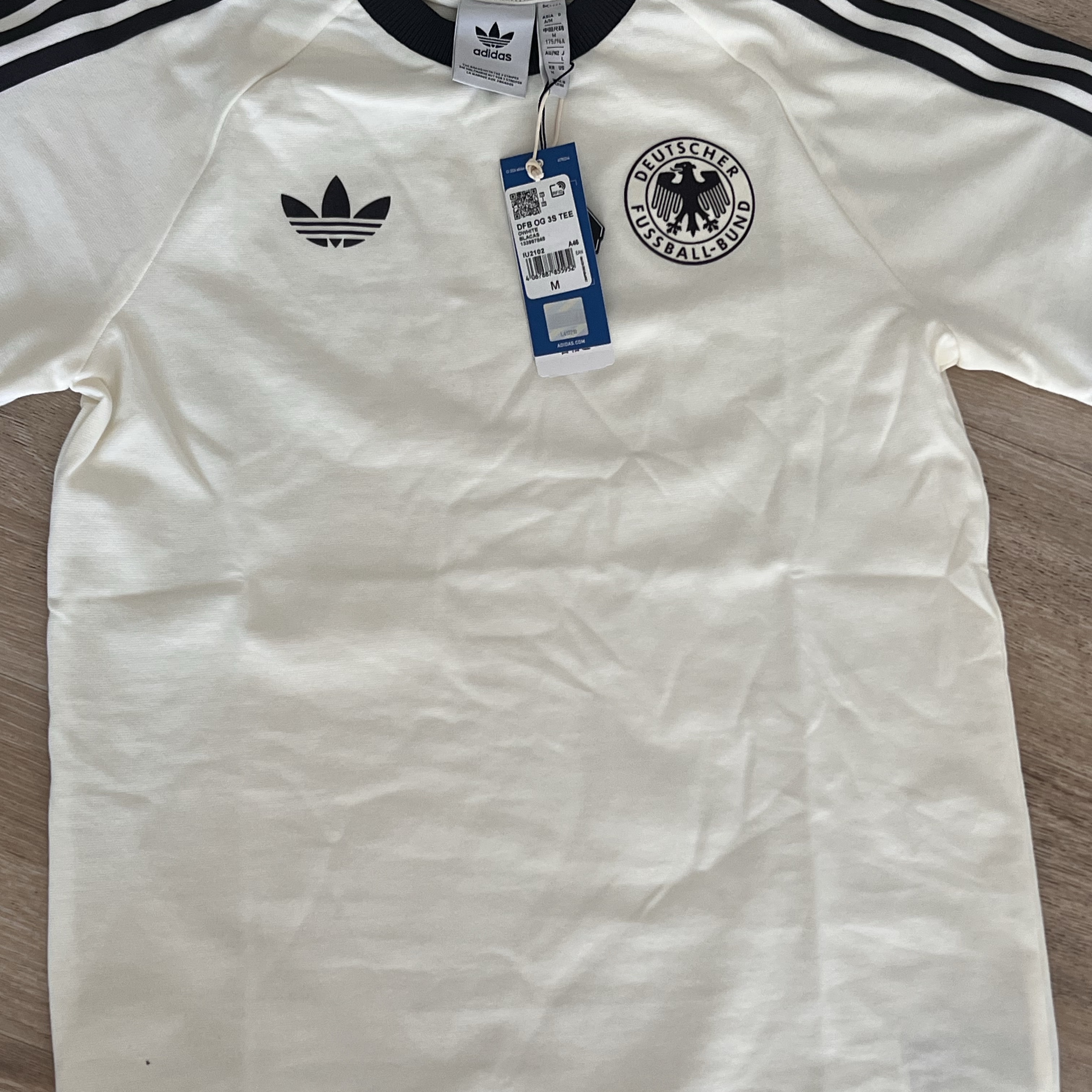 Adidas German Adicolor Classic 3-Stripes T-Shirt Off White - KR Sizing 착용 스타일