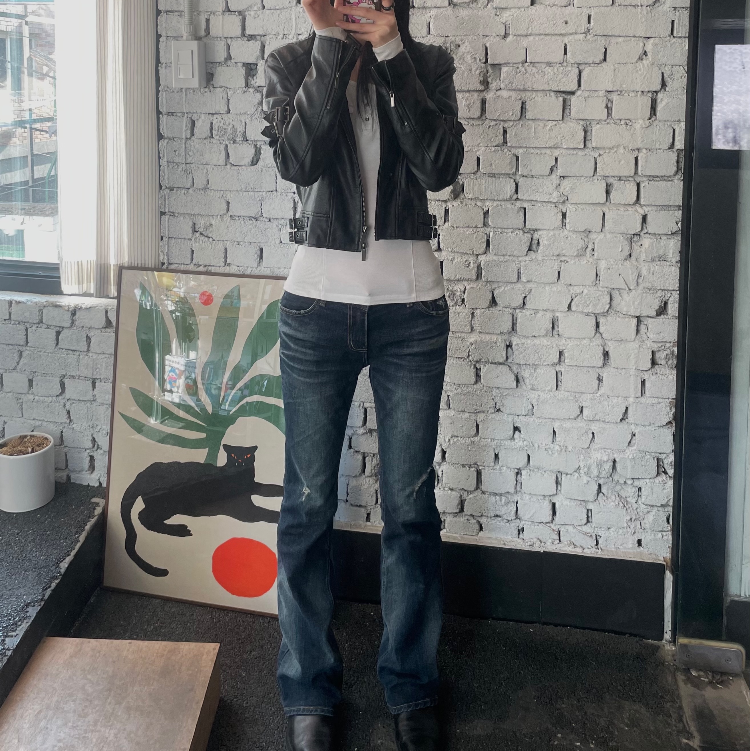 (W) Bohemian Seoul Deep Blue Washing Boots Cut Denim Pants Deep Blue 착용 스타일 - 2