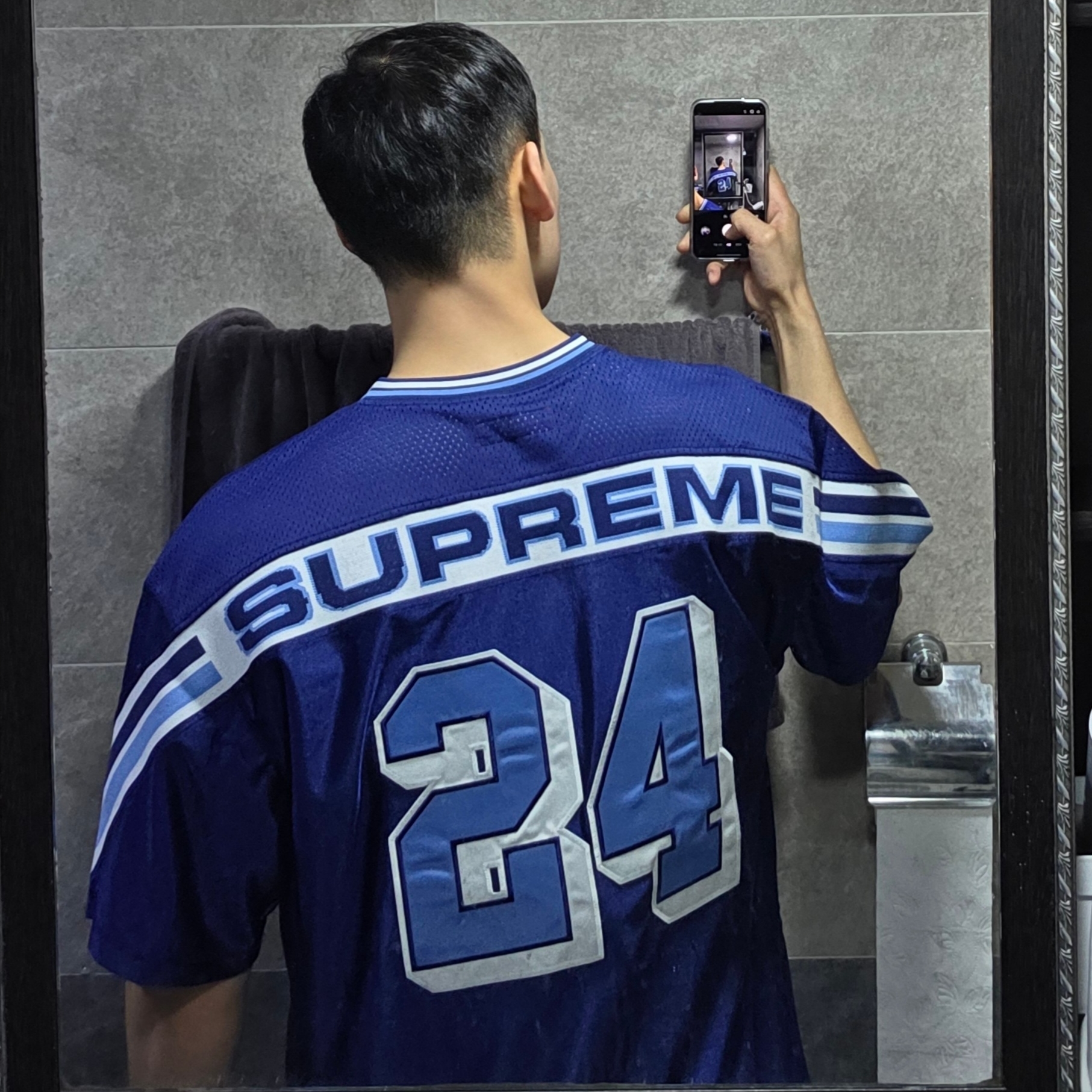 Supreme Jacquard Rib Football Jersey Navy - 24FW 착용 스타일