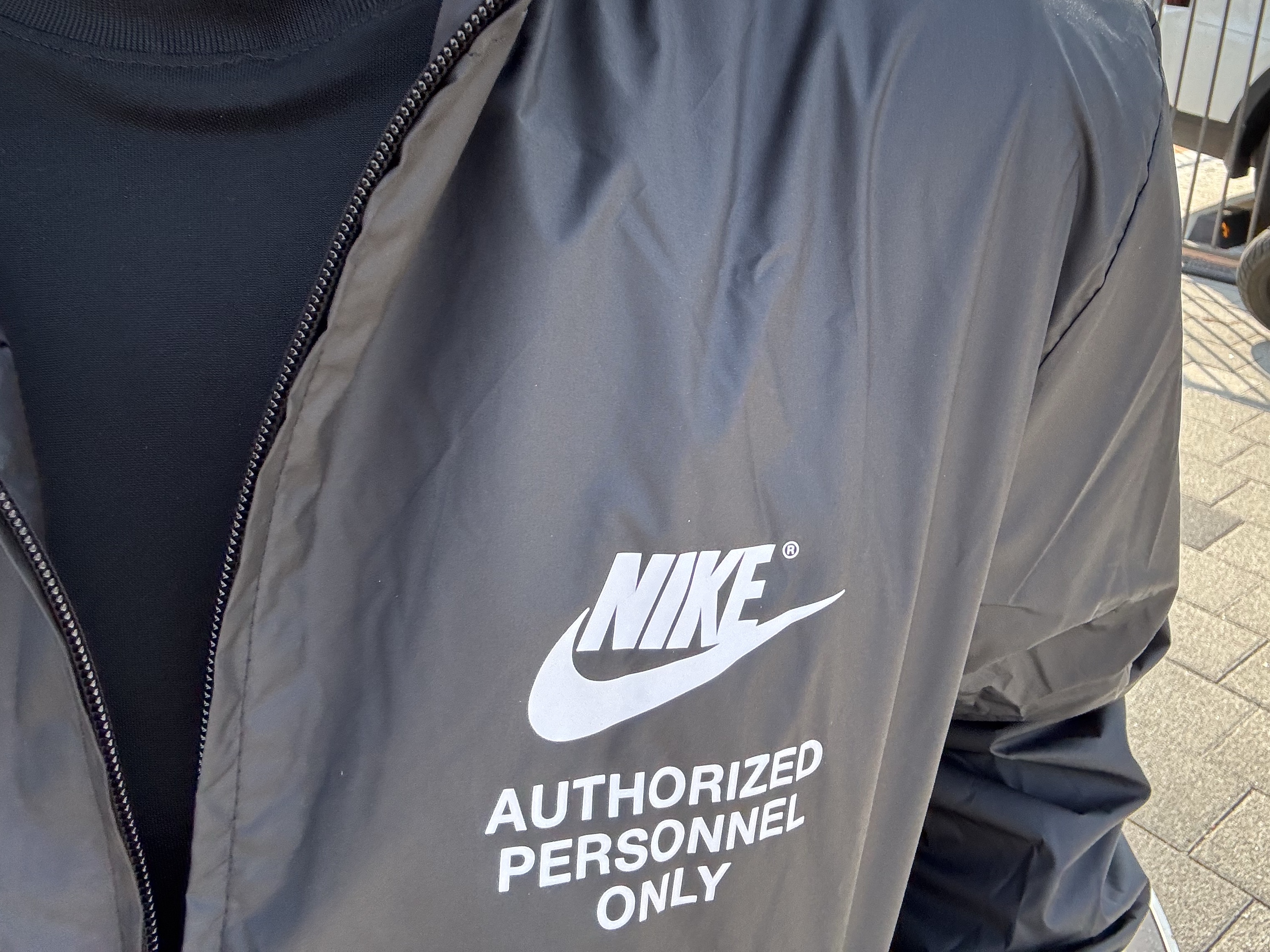 Nike Full-Zip Woven Jacket Black 착용 스타일
