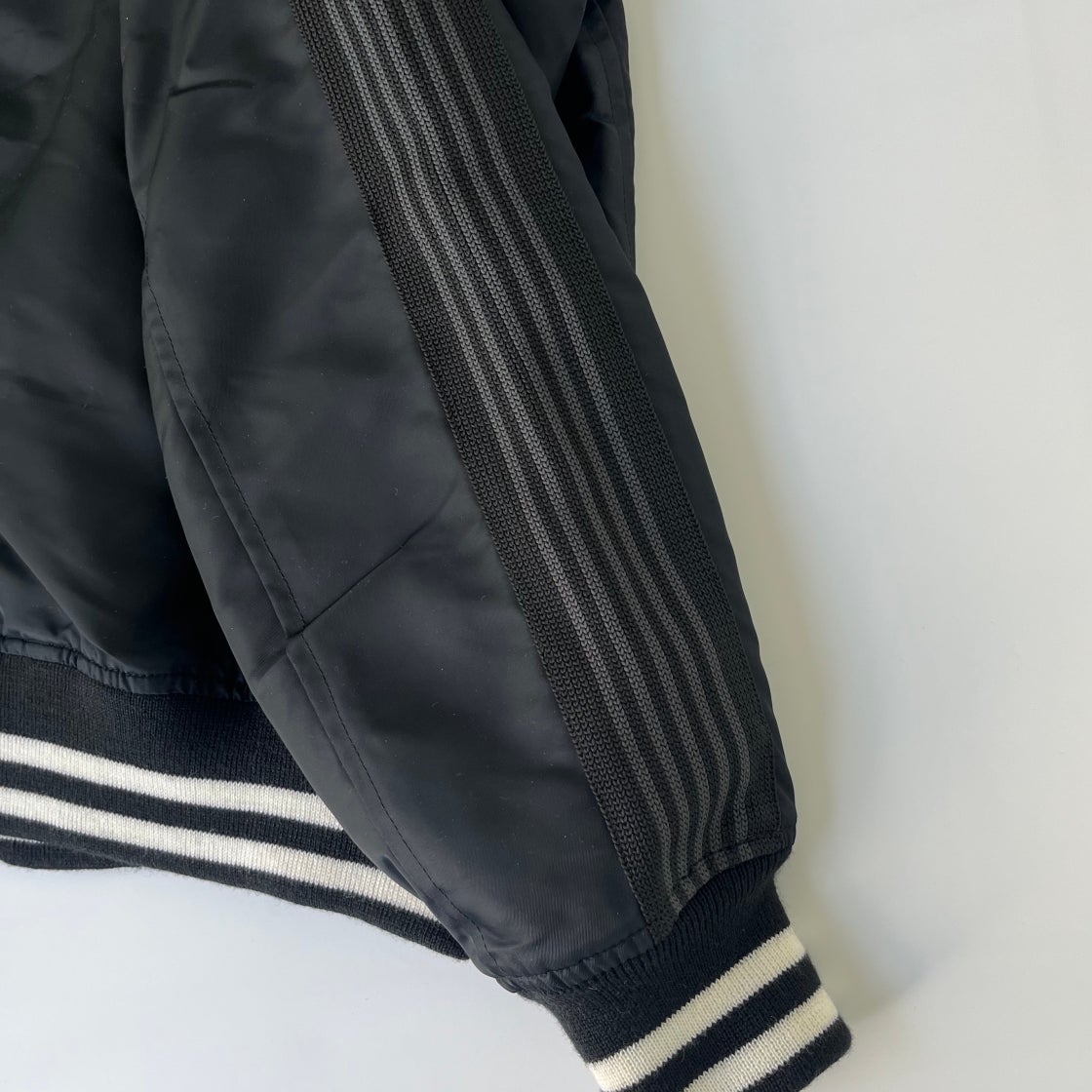 BEAMS【別注】NEEDLES Nylon Stadium Jacket L お見逃しなく〜NEEDLES x BEAMS〜｜ビームス 福岡｜BEAMS