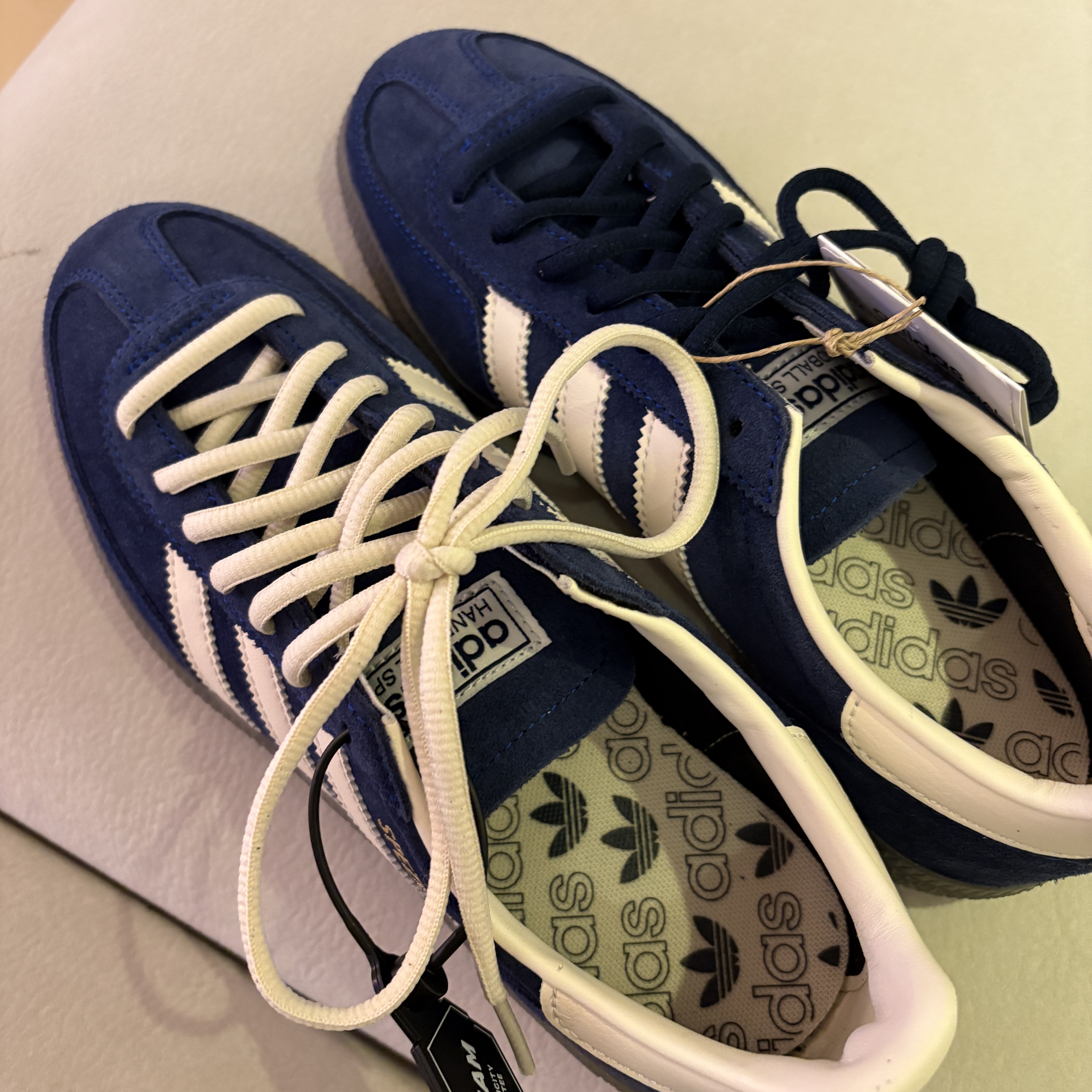 Adidas Spezial Handball Night Indigo 착용 스타일