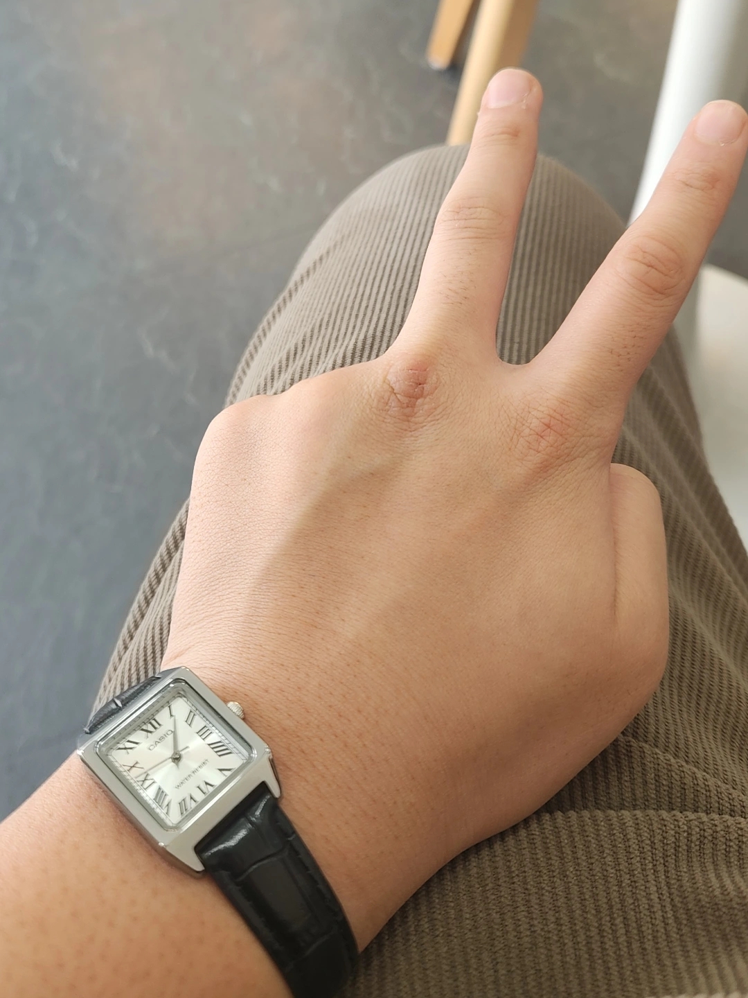 Casio LTP-V007L-7B1 착용 스타일 - 2